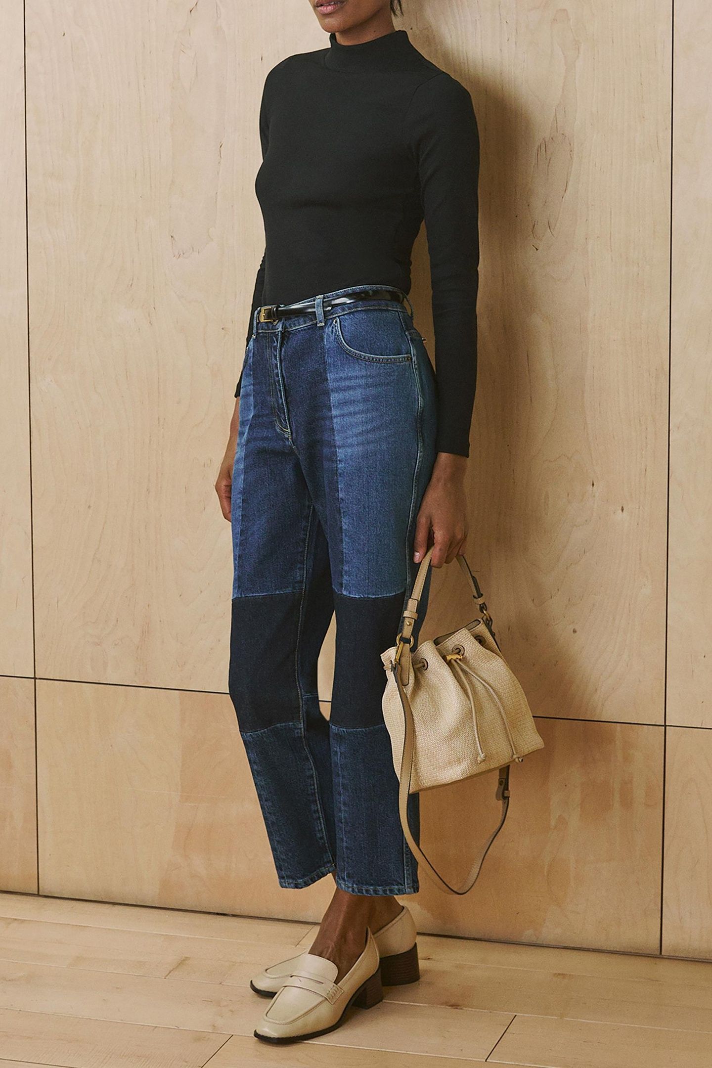 PATCH STRAIGHT LEG JEAN MID BLUE 3