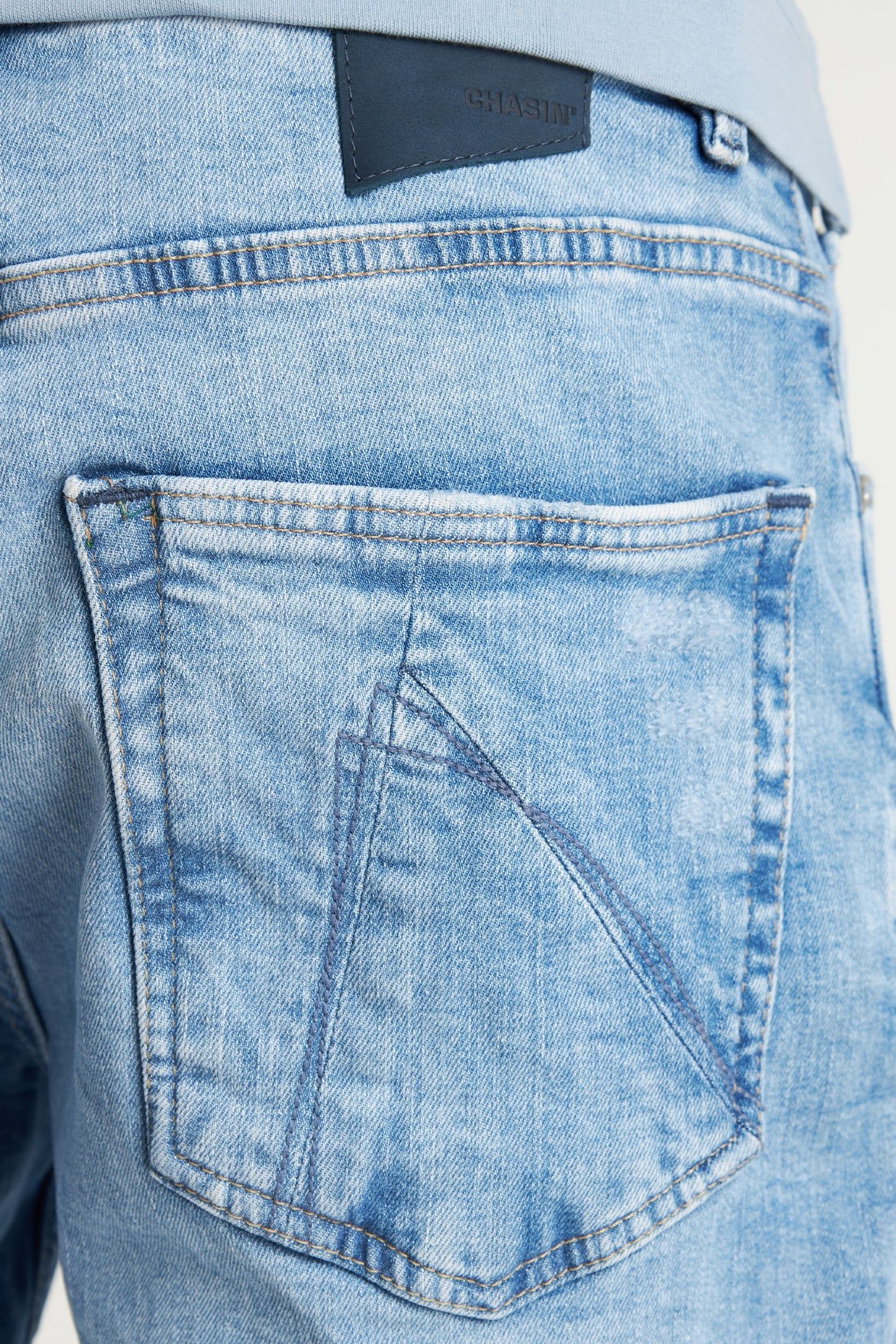 EGO.S CRAW BERMUDA/SHORT BLEACHED DENIM 5