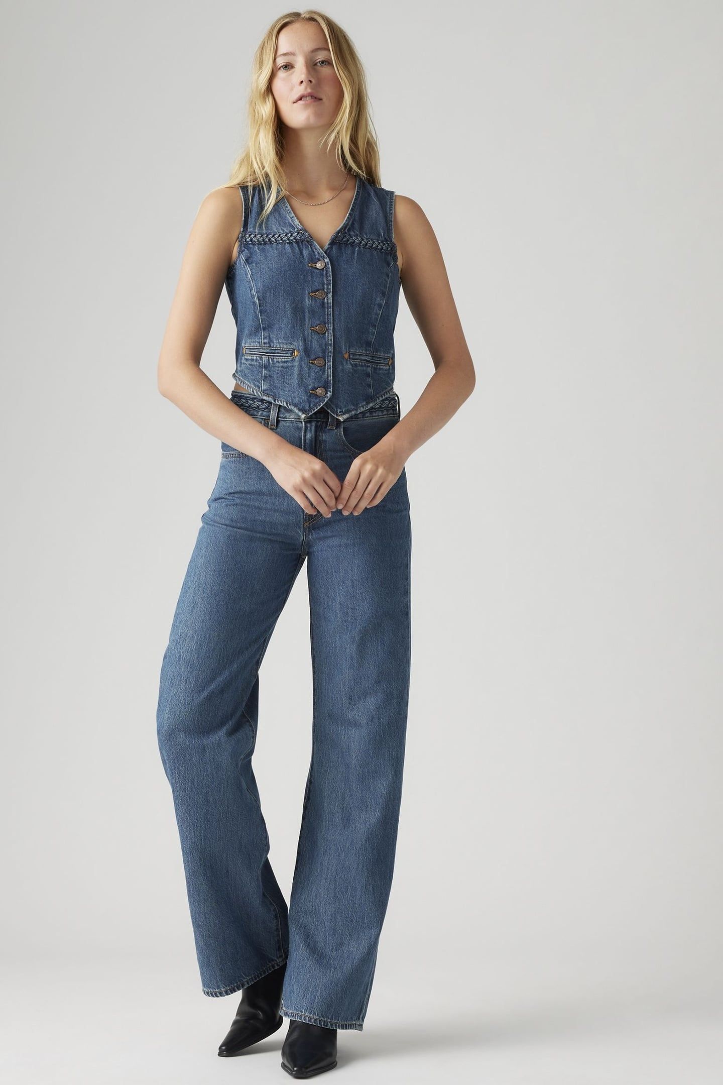 RIBCAGE WIDE LEG BRAIDED LIGHTWEIGHT JEANS 3