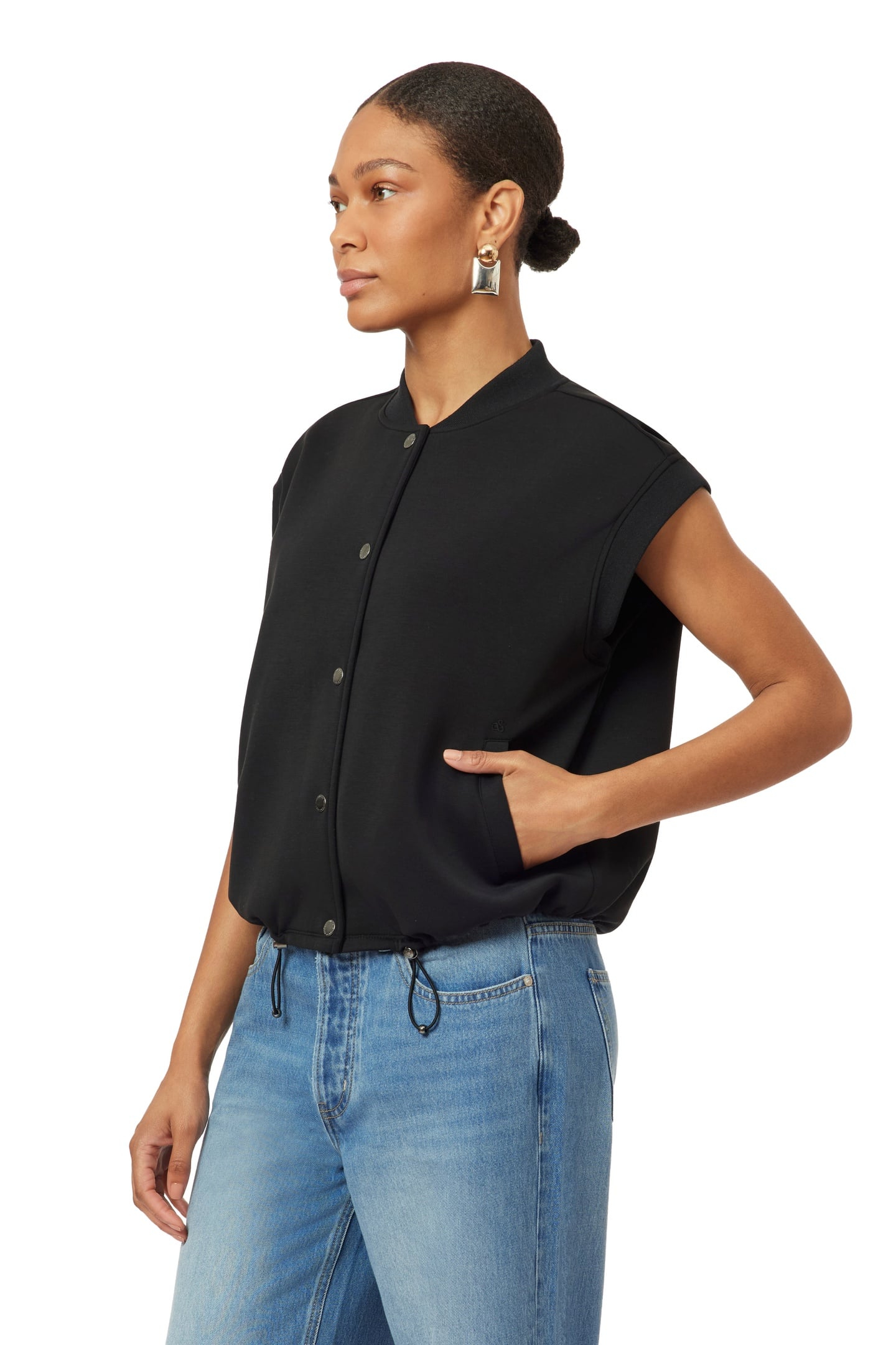 CROPPED VEST BLACK 3