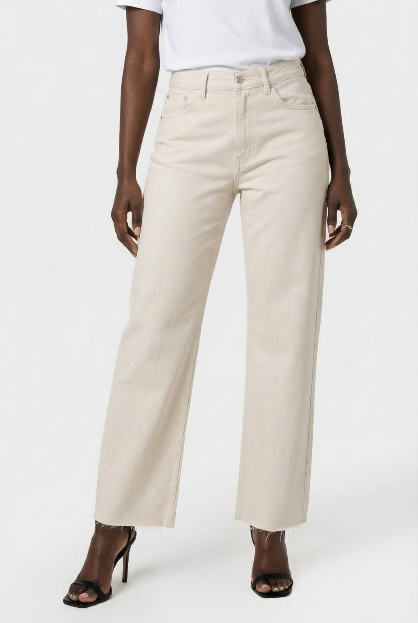 STRAIGHT CUT WHITE 1