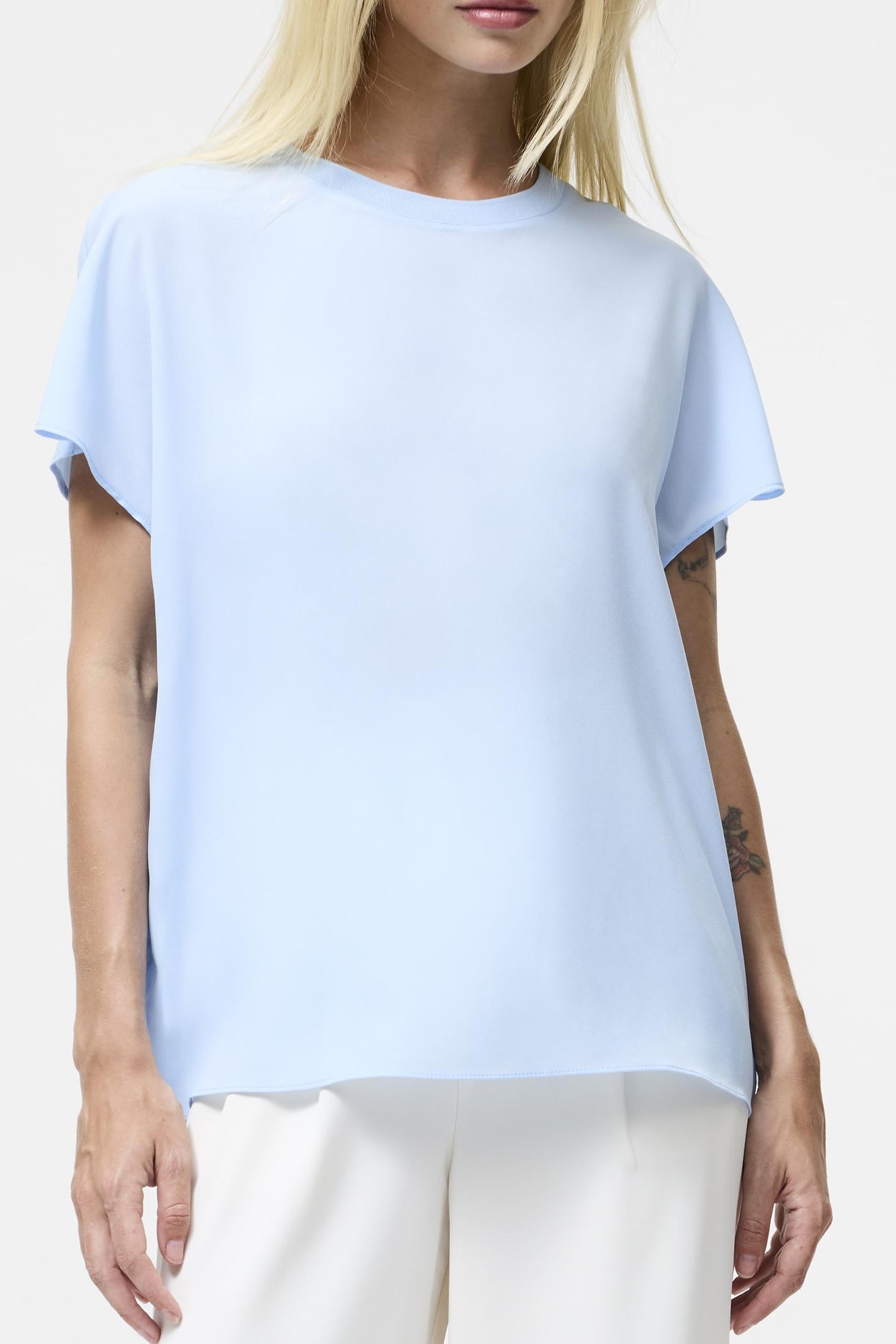 CREPE LIGHT CREW NECK TOP ARCTIC BLUE 3