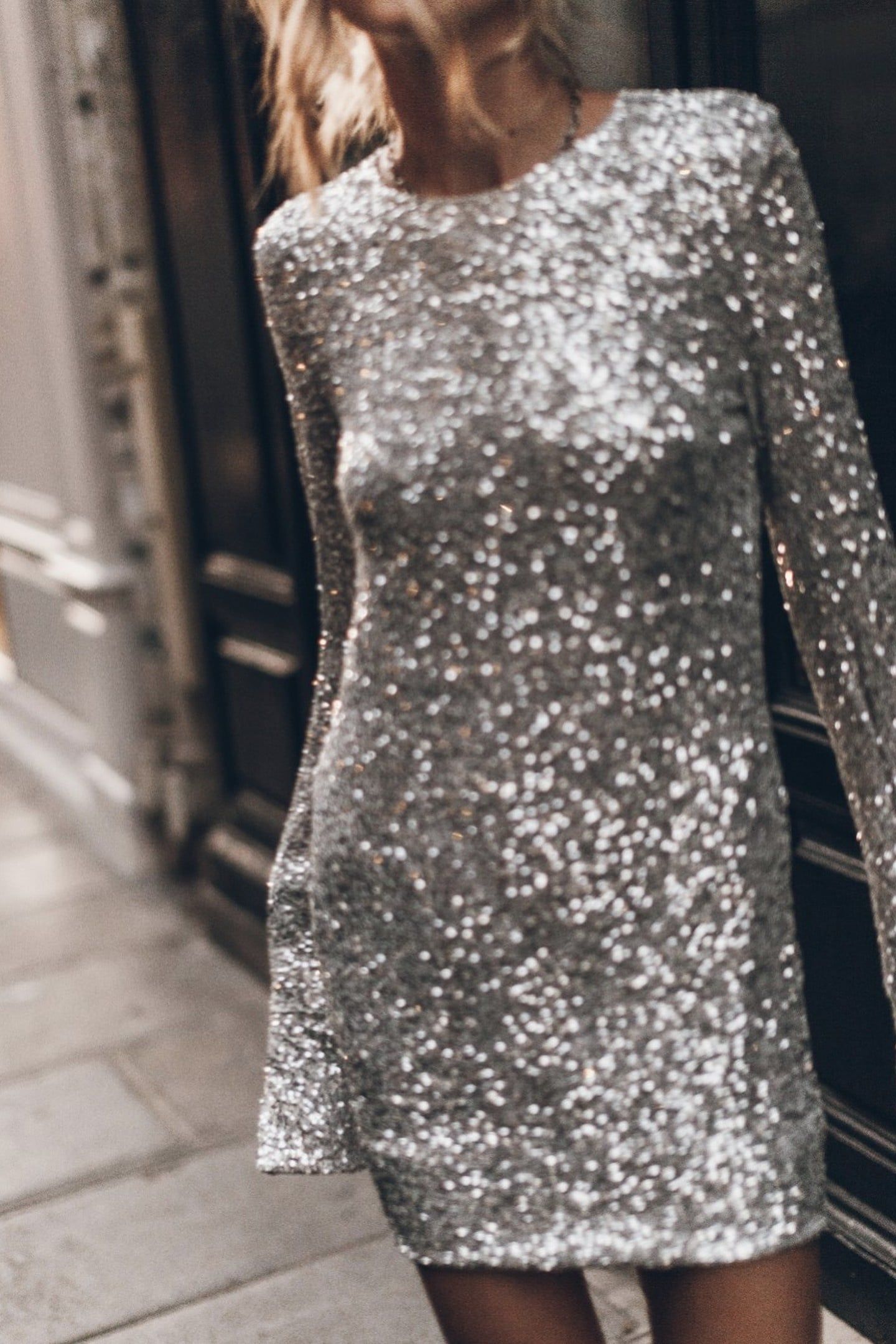 THE LIGHT SEQUIN DRESS WHITE 1