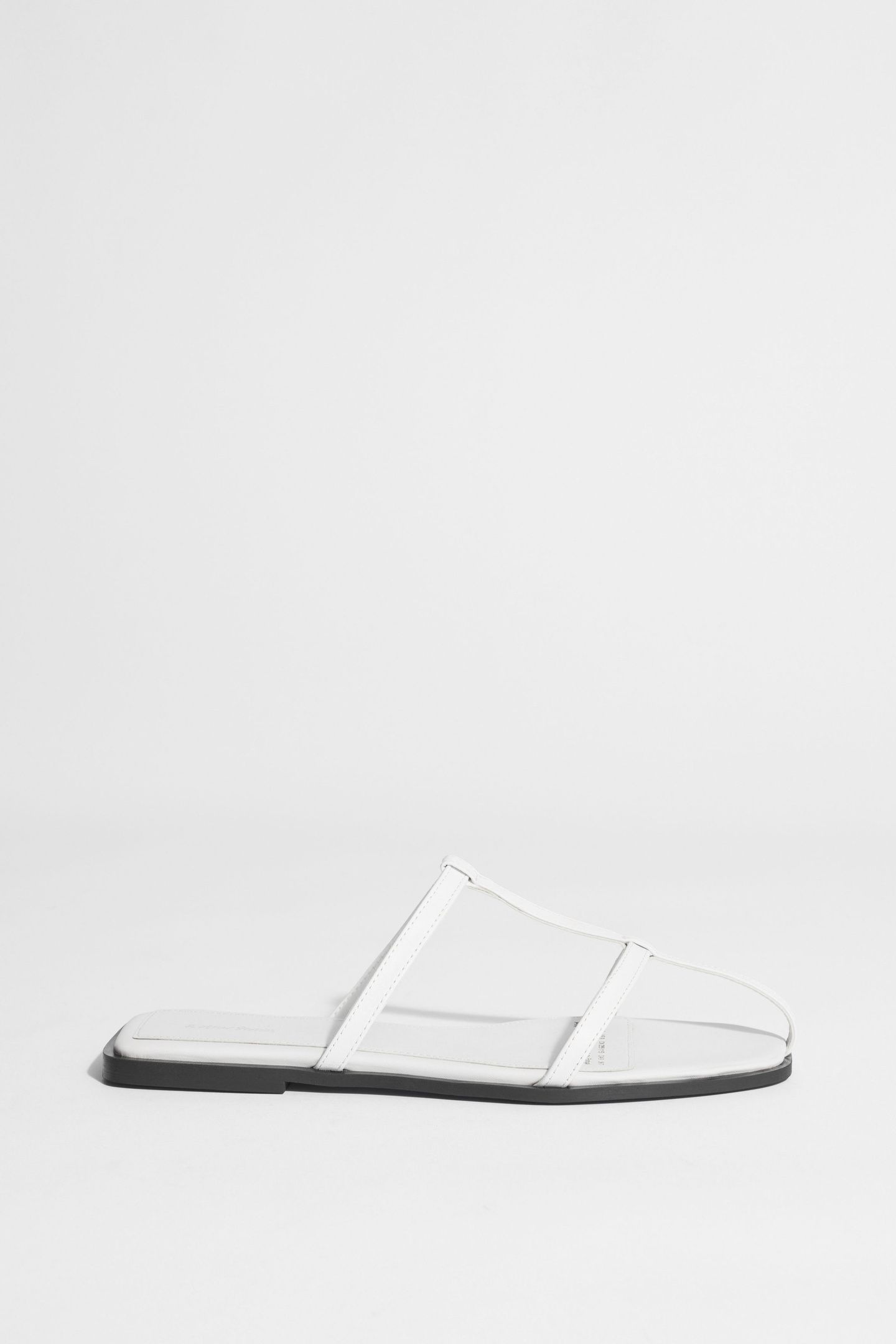 INAYA SUMMER FLAT WHITE 1