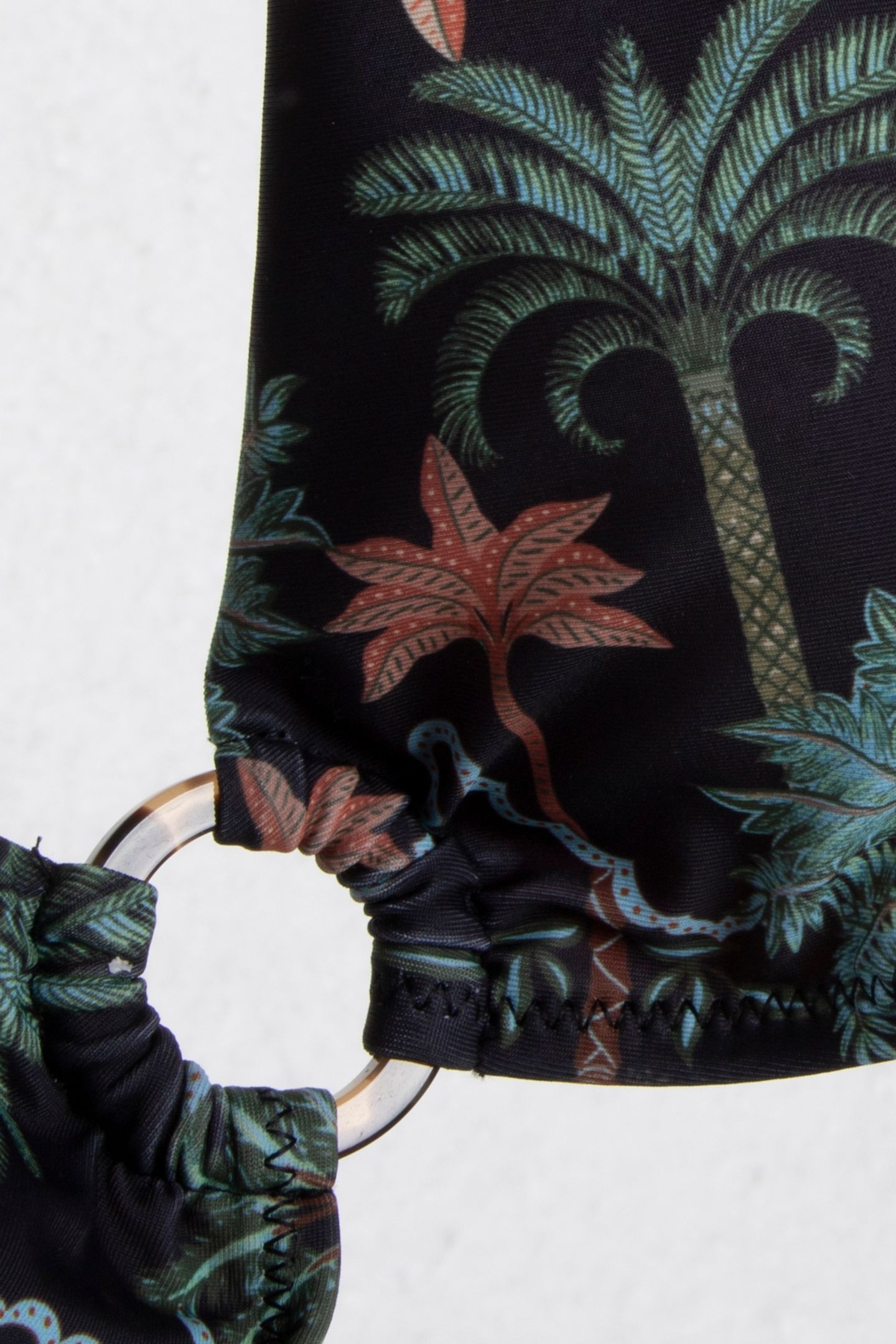 CARO BIKINI TOP JAIPUR PALM BLACK 4