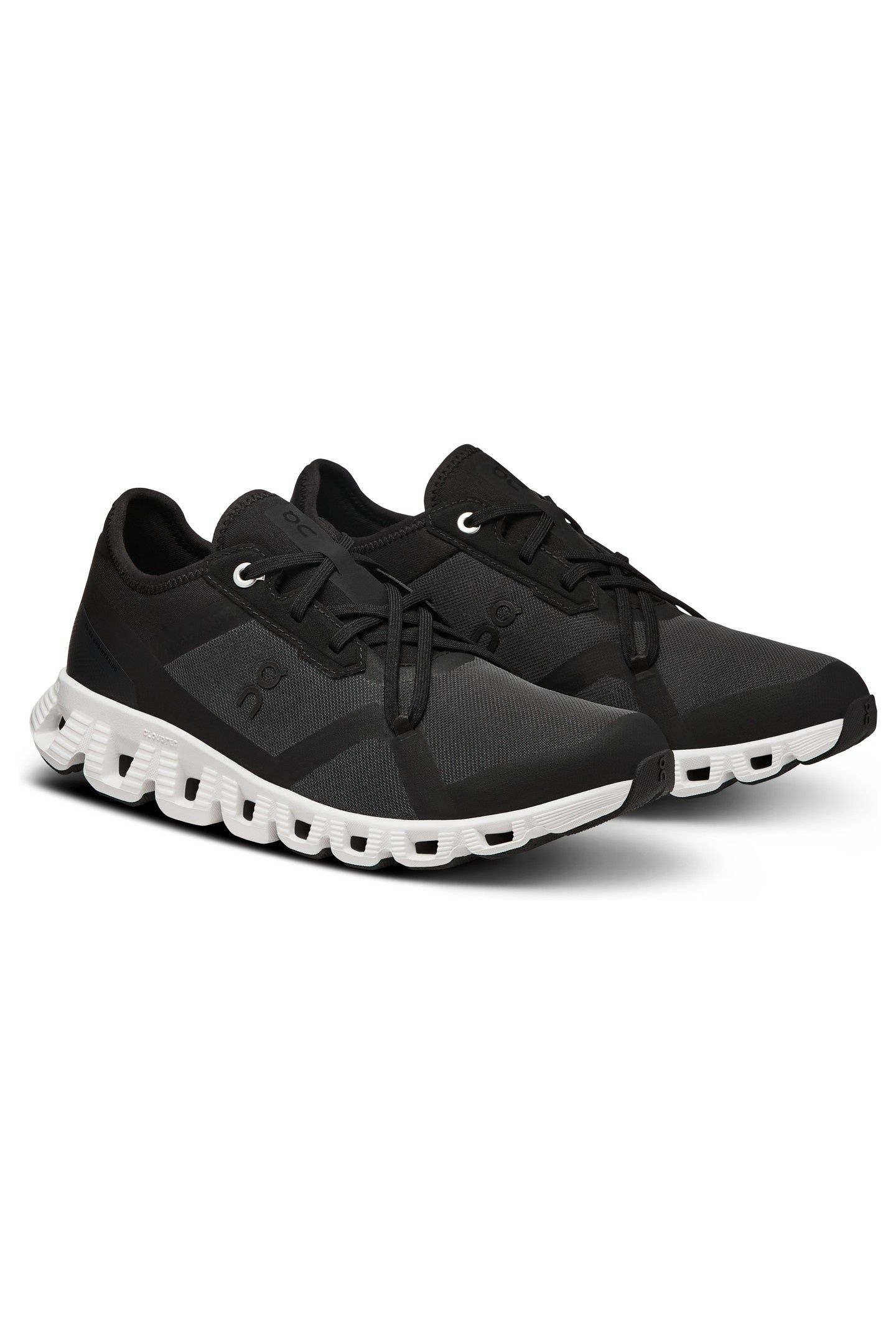 CLOUD X 3 AD W BLACK | WHITE 2