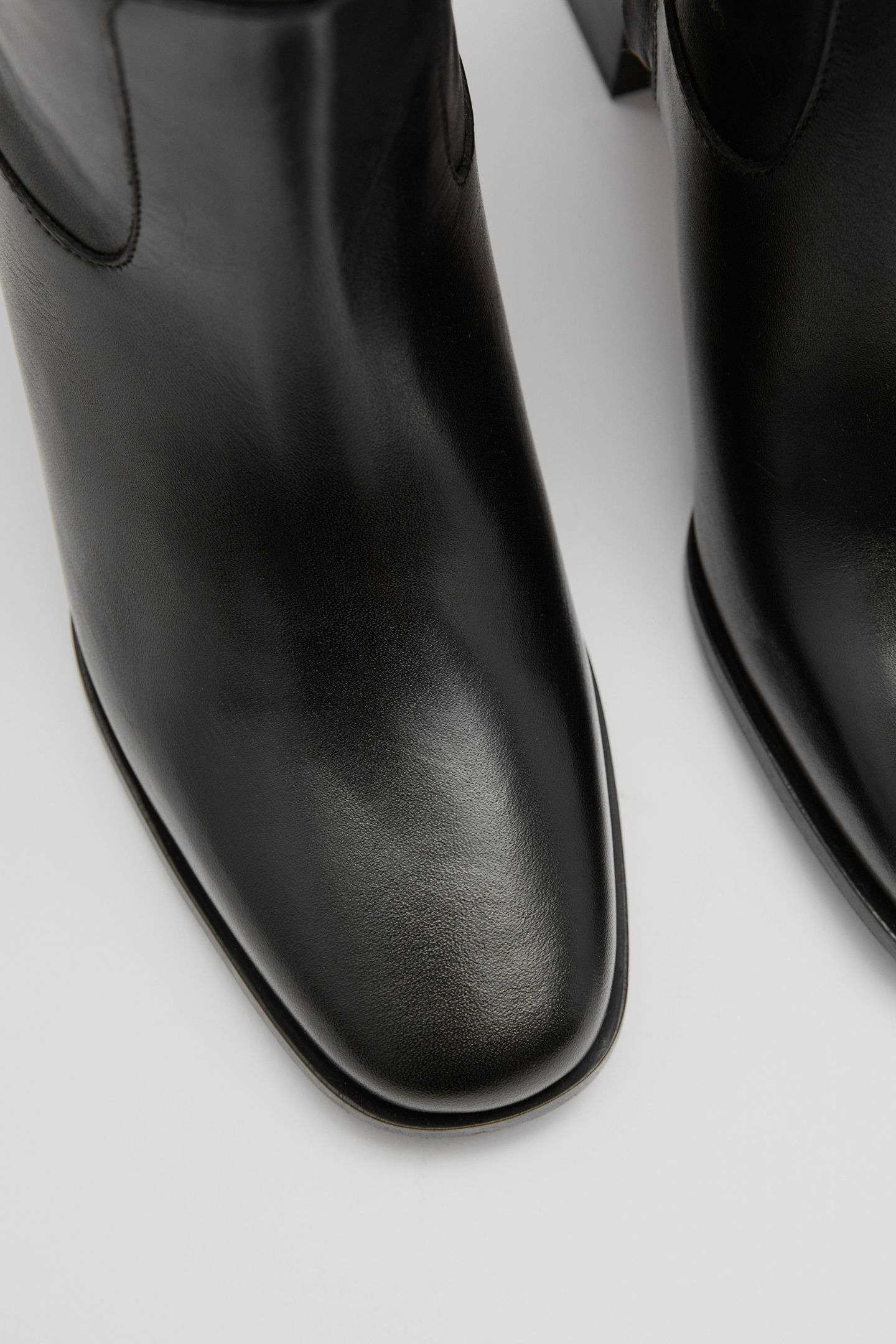 PIXIE BOOT HEEL BLACK 4