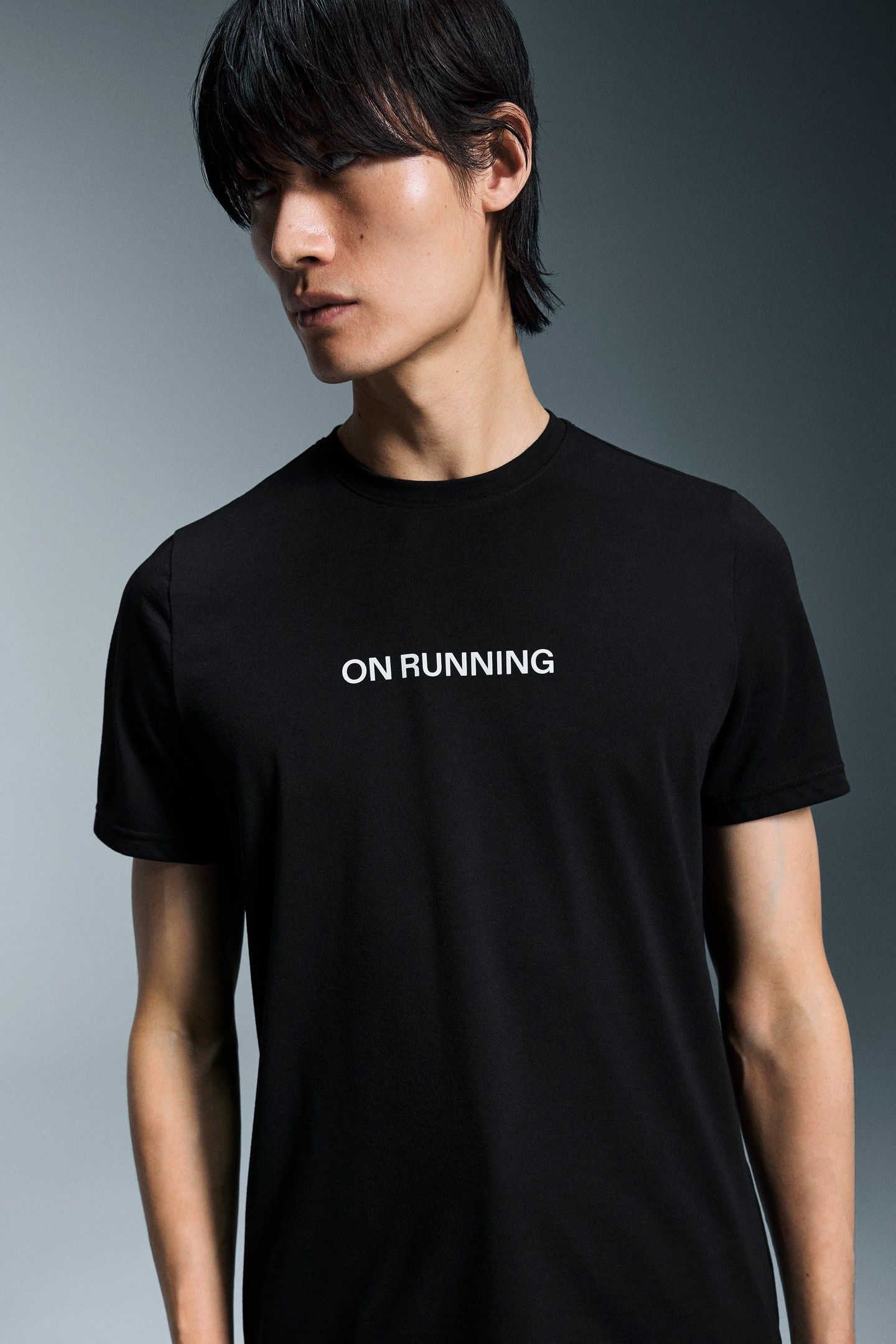 ON RUN-T 1 M BLACK 4