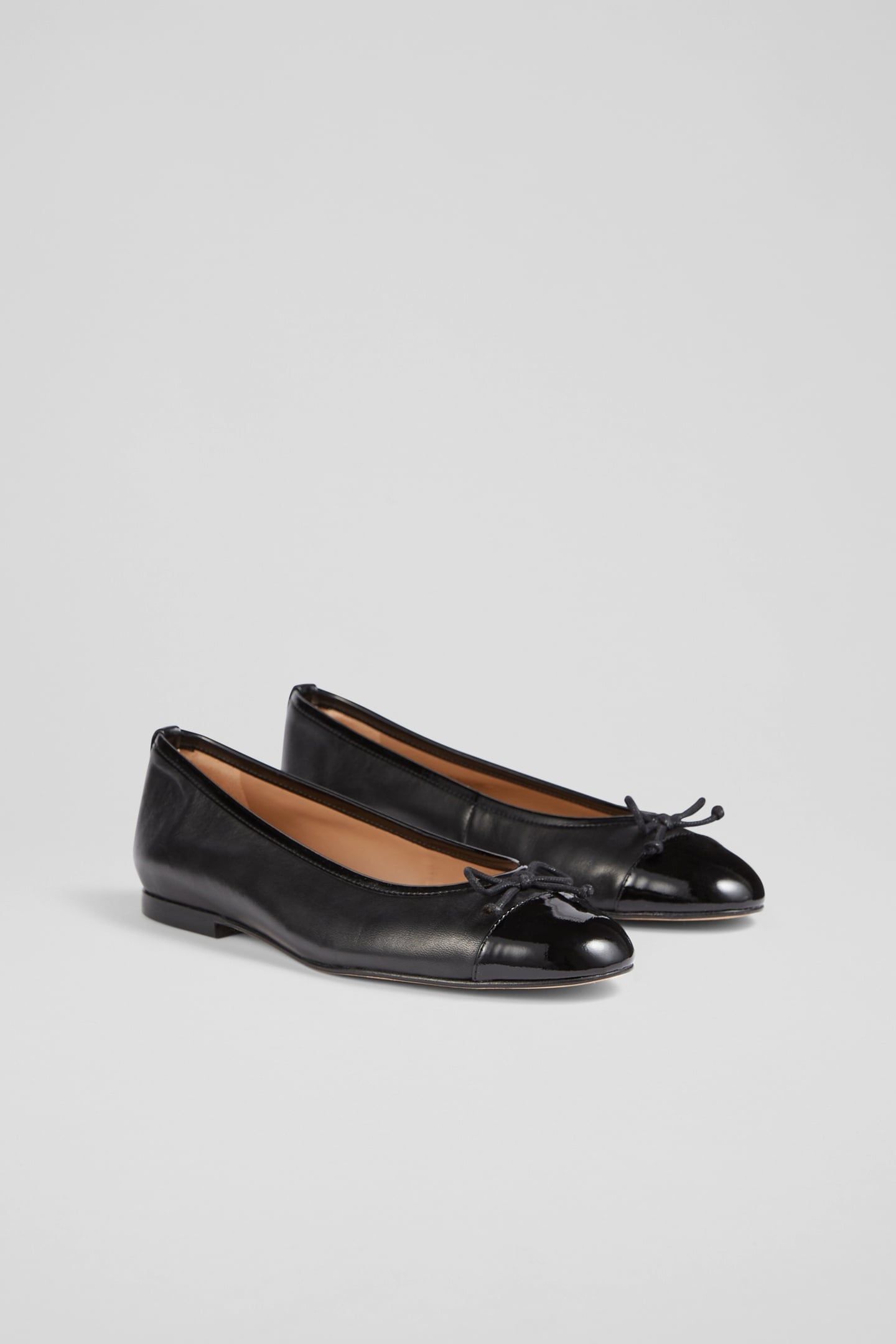 KARA FLATS BLACK 2