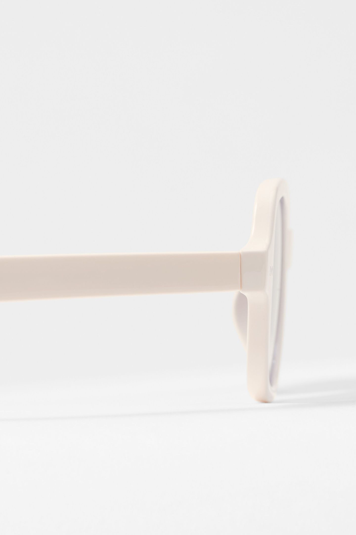 KERI SUNGLASSES WHITE 3
