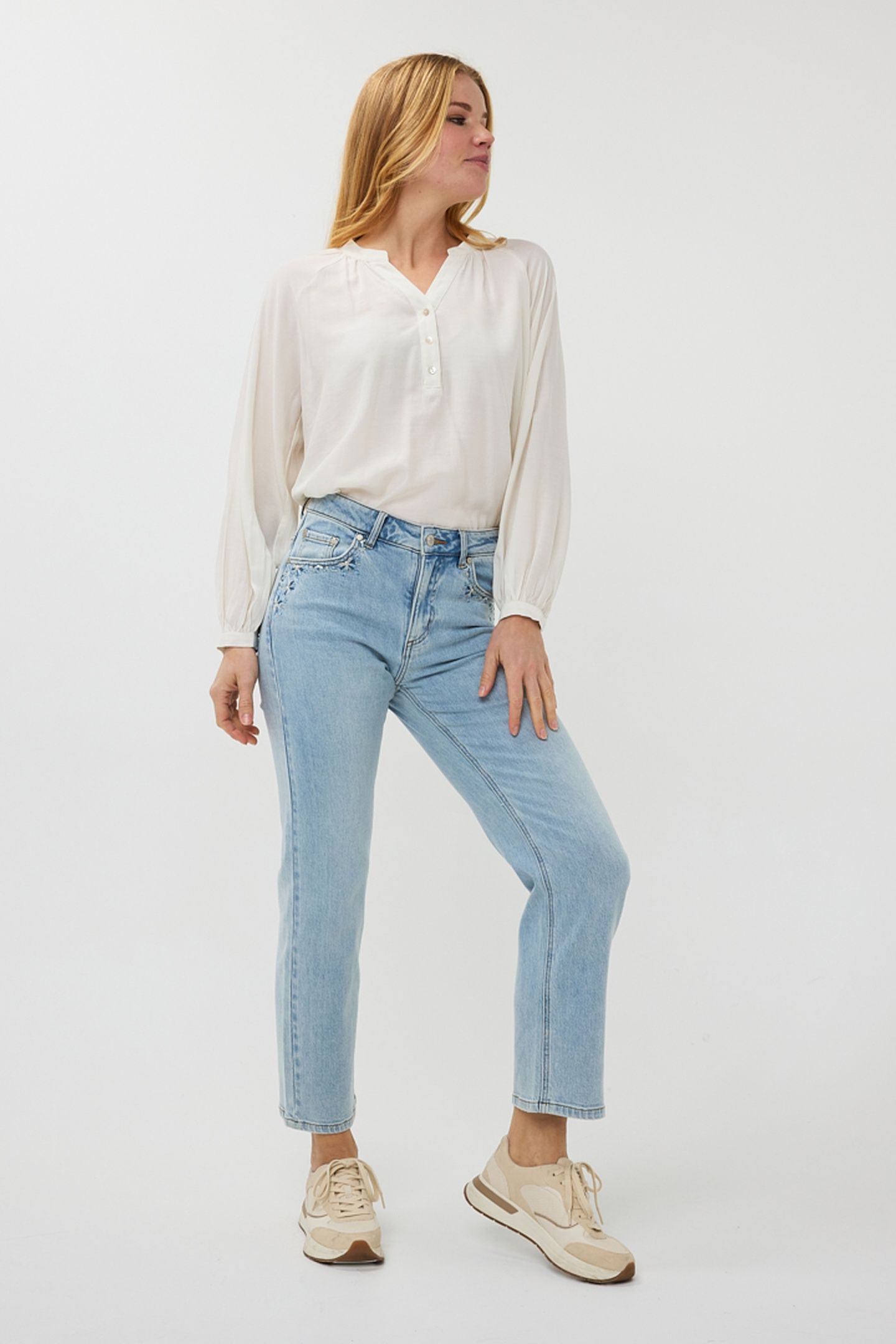 BLOUSE R-NECK RAGLAN OFF WHITE 2