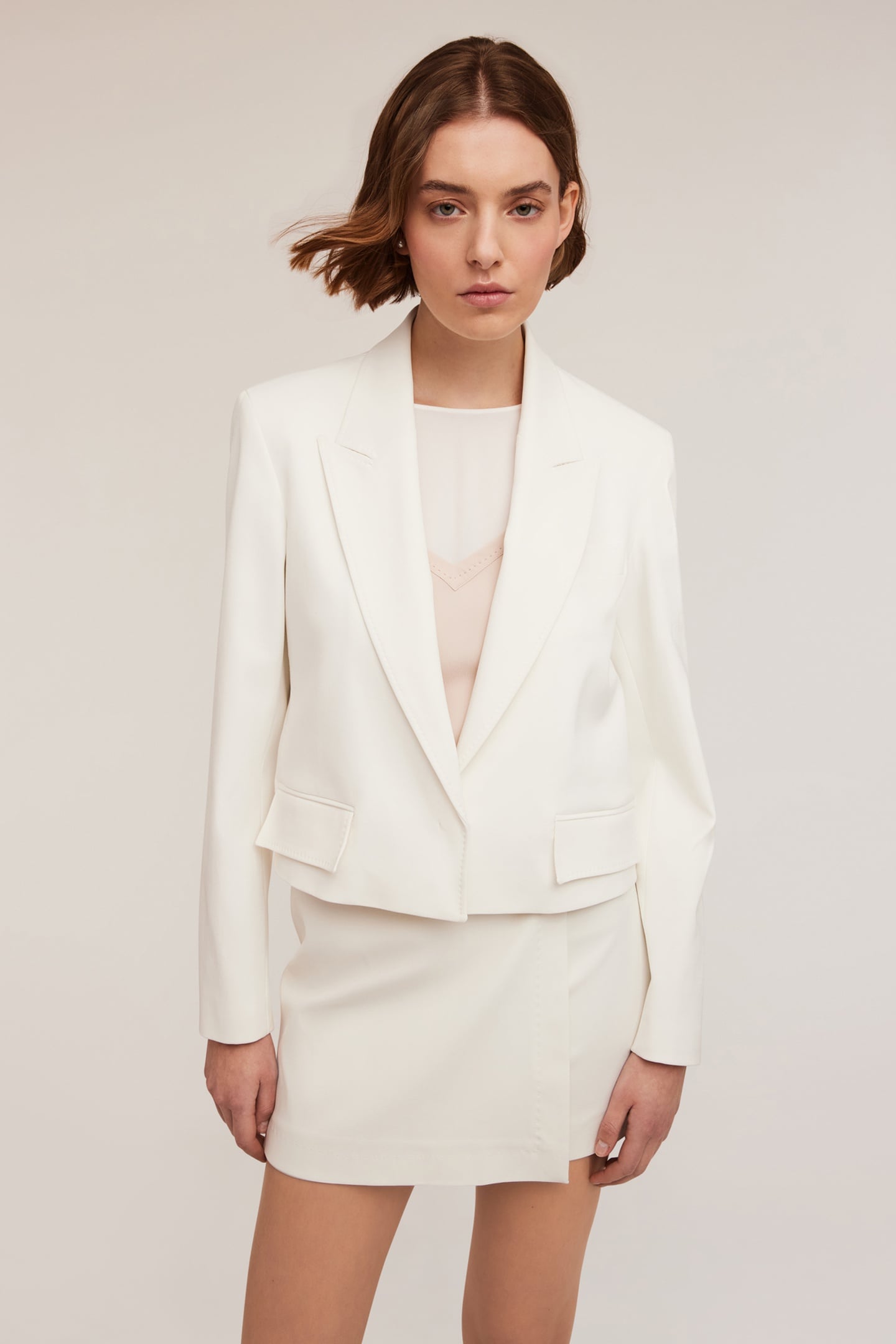 TAILORED SHORT BLAZER WHITE 1