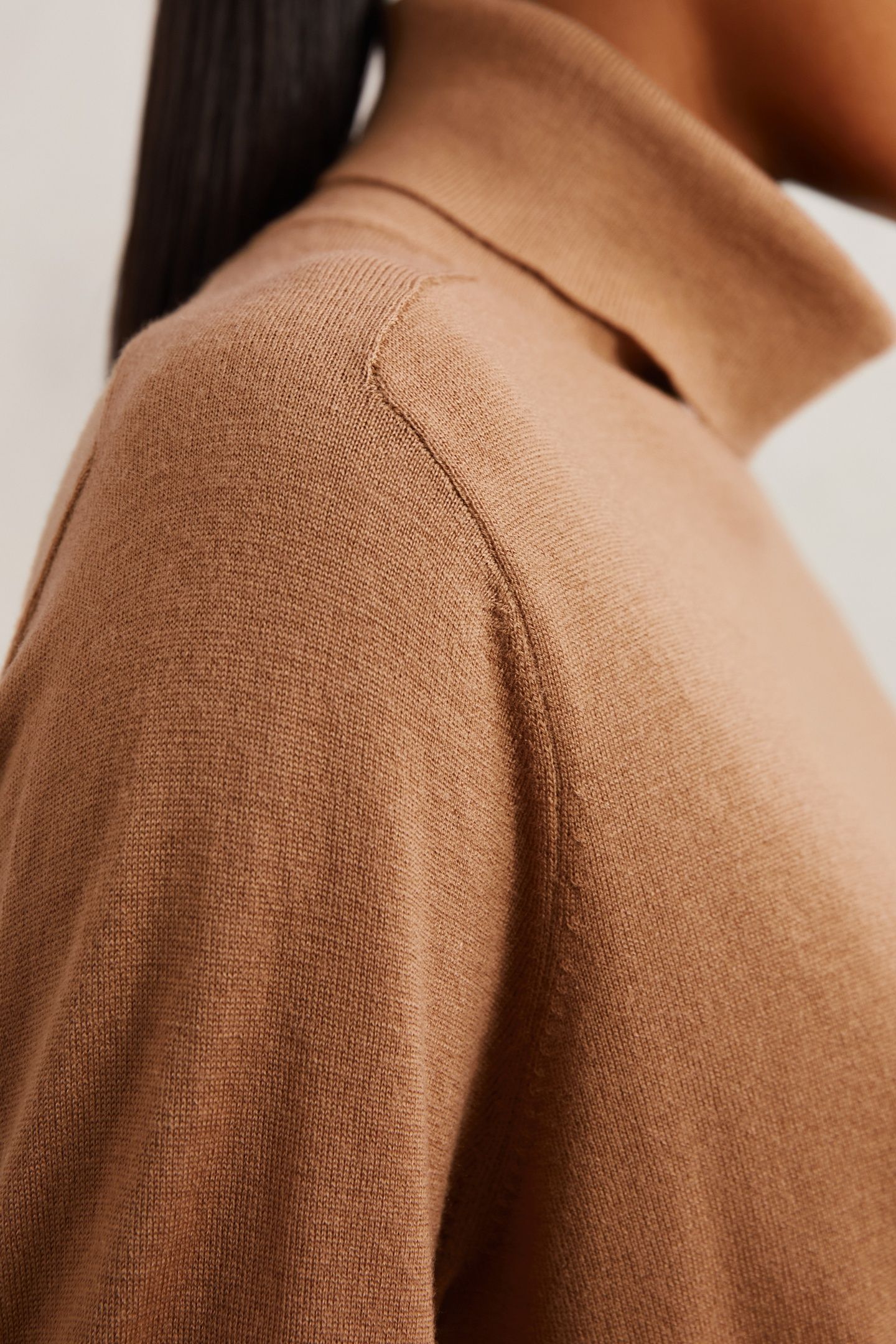 ROLL NECK JUMPER CAMEL 7