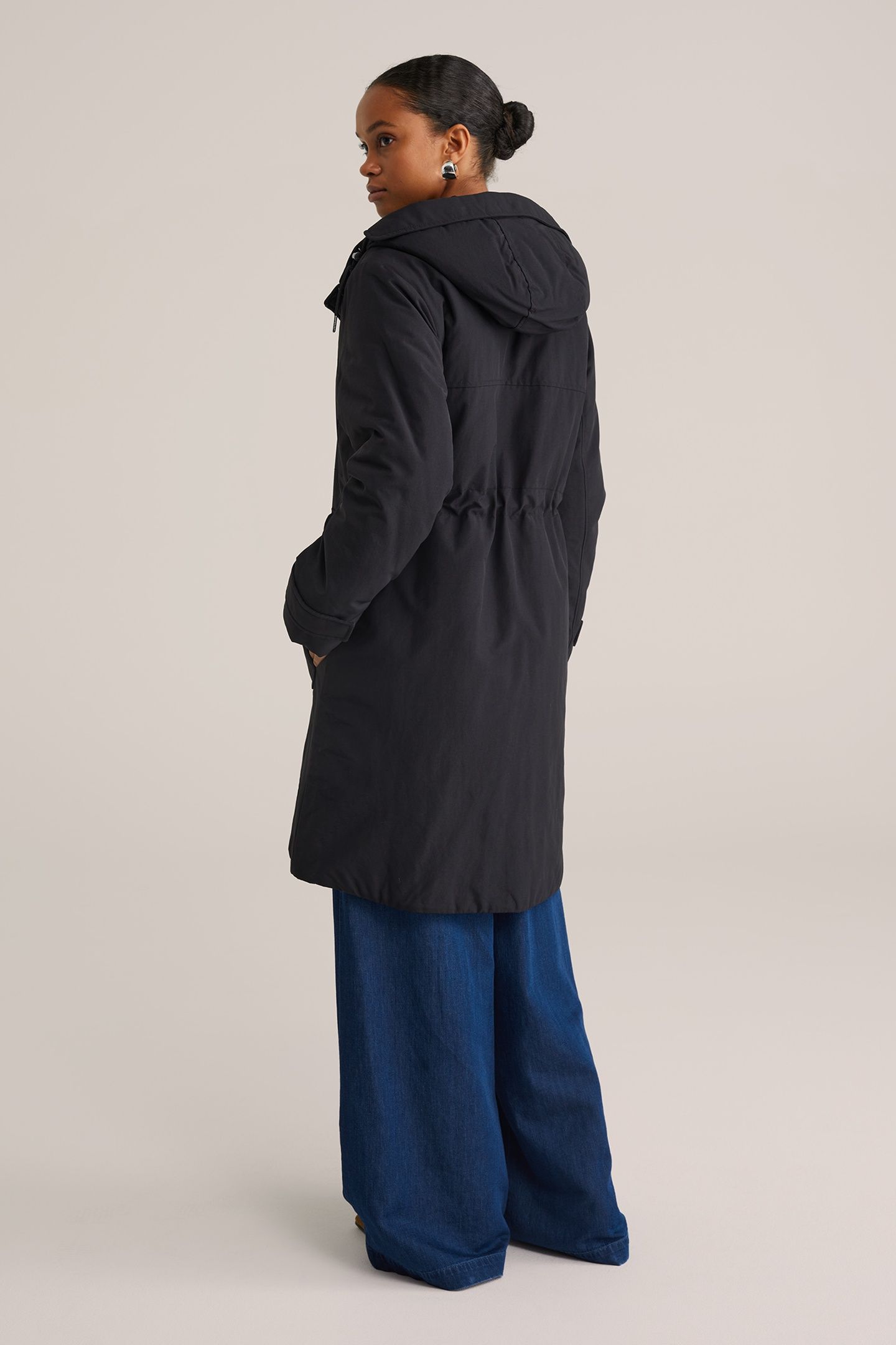 PARKA BLACK 4