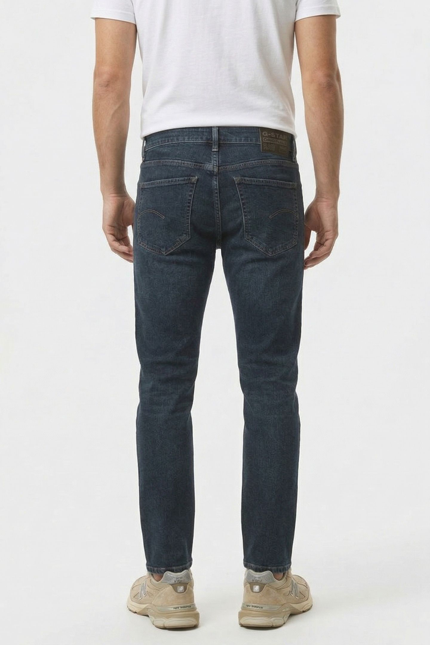 MOSA STRAIGHT JEANS WORN IN FUNNEL CLOUD 2
