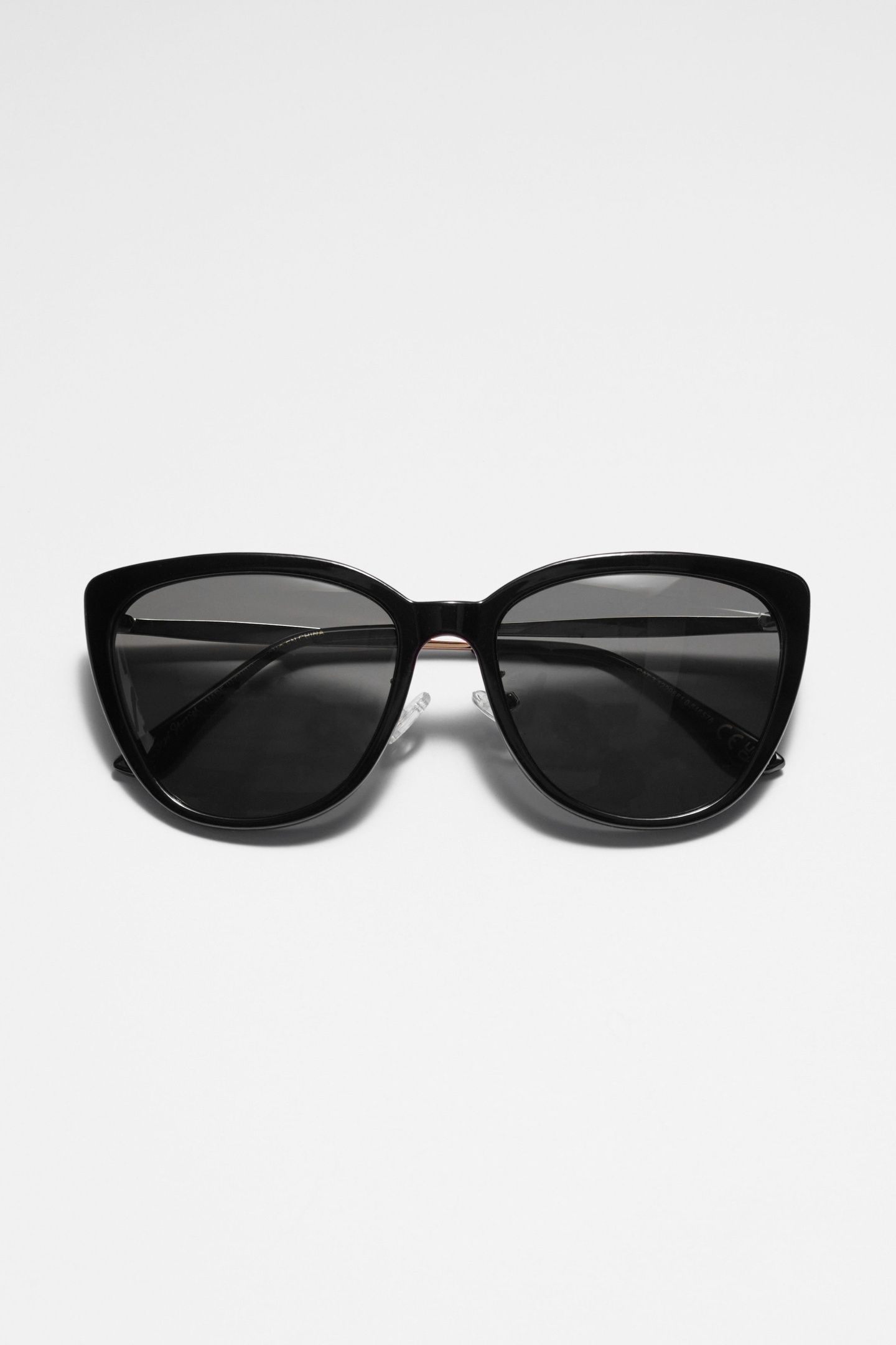 JEANNE SUNGLASSES BLACK 2