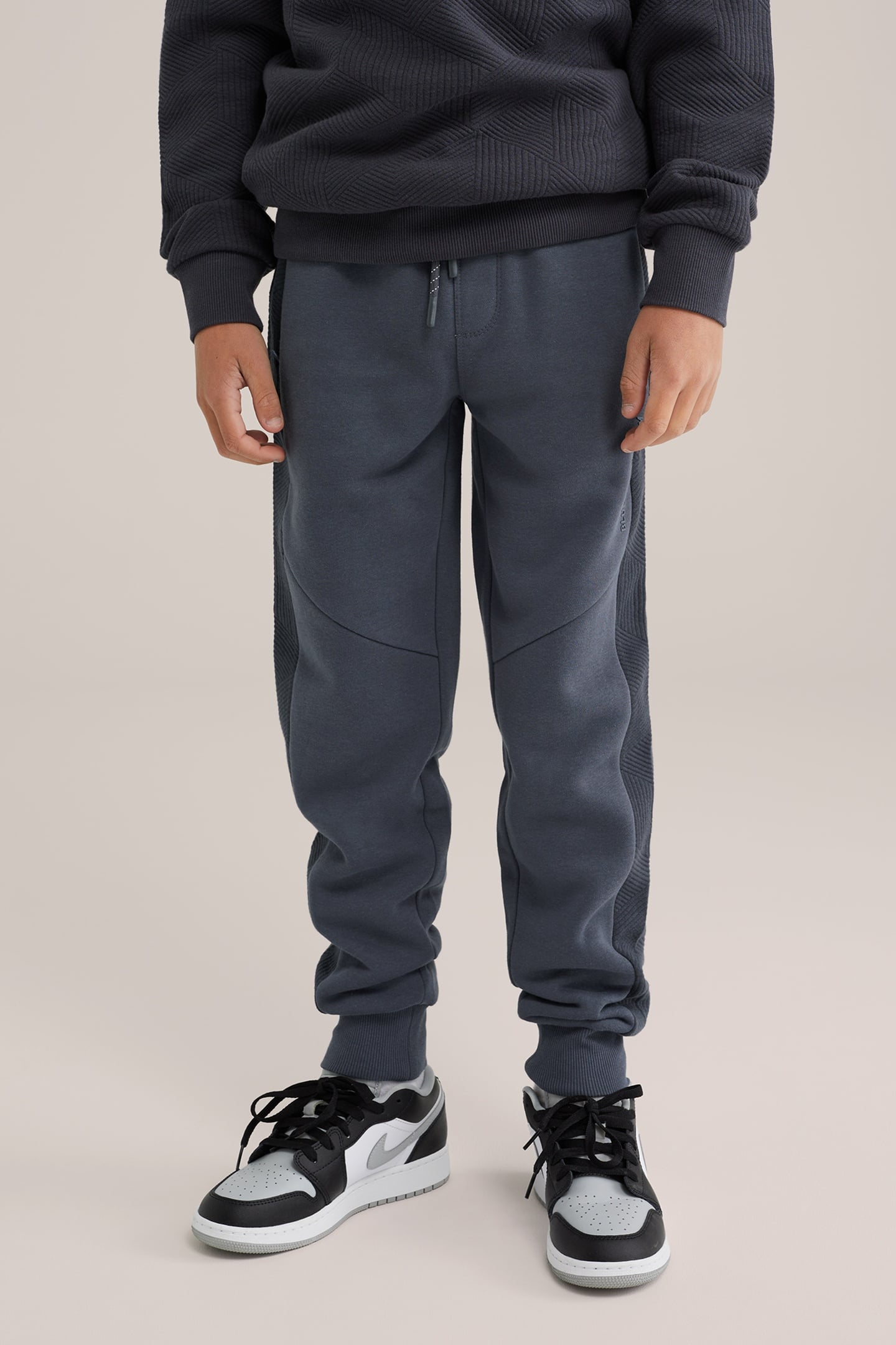 JOGGING PANTS DARK GREY 1