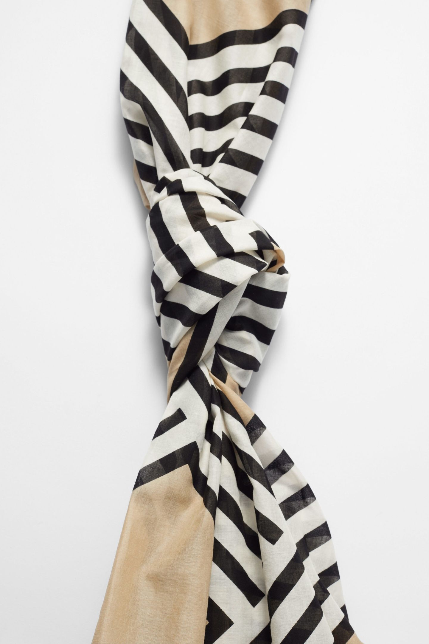SAFFRON SARONG BLACK 2