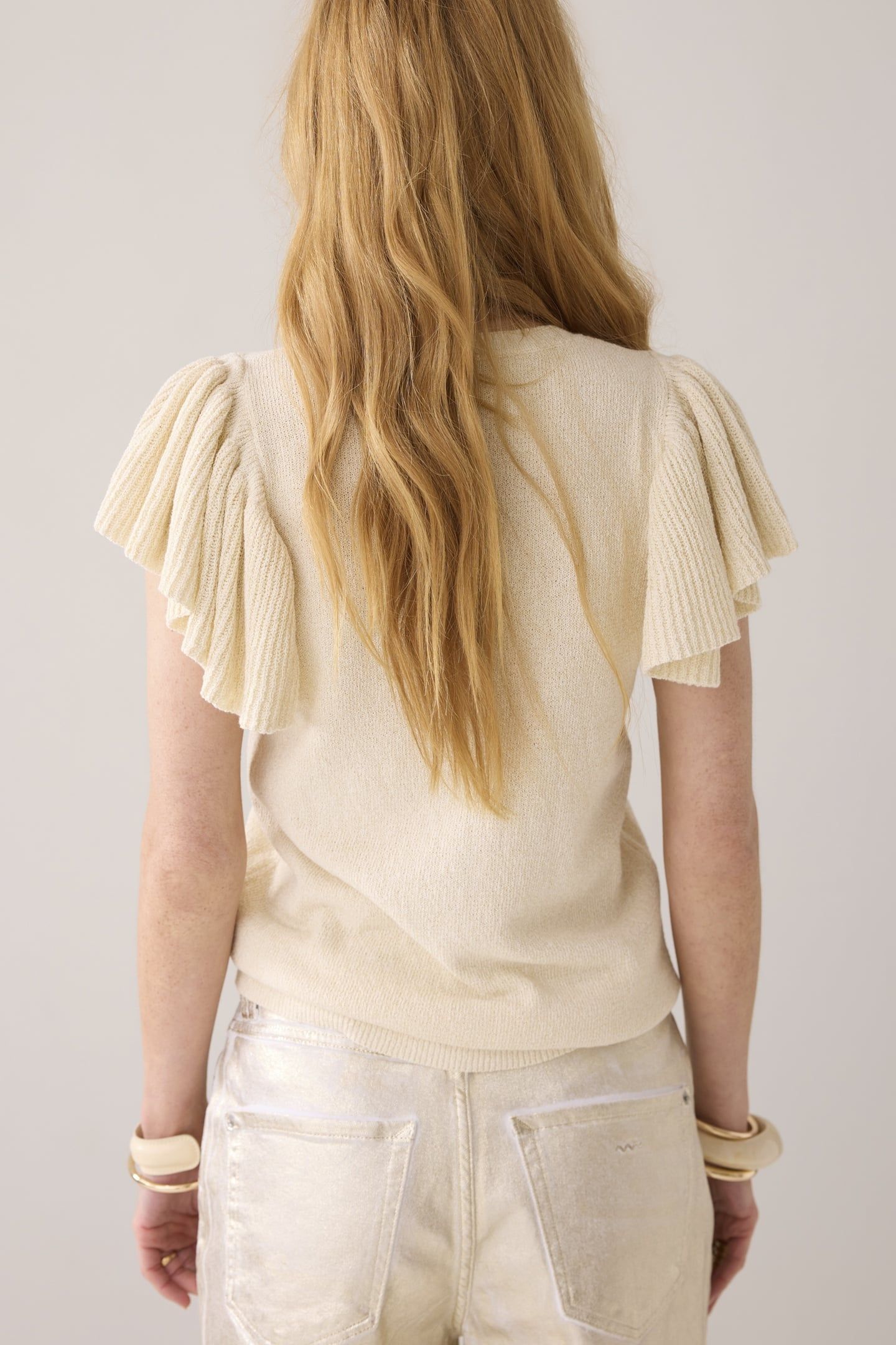 SLEEVELESS VOLANT TOP RUSTIC SHIMMER KNIT IVORY 3