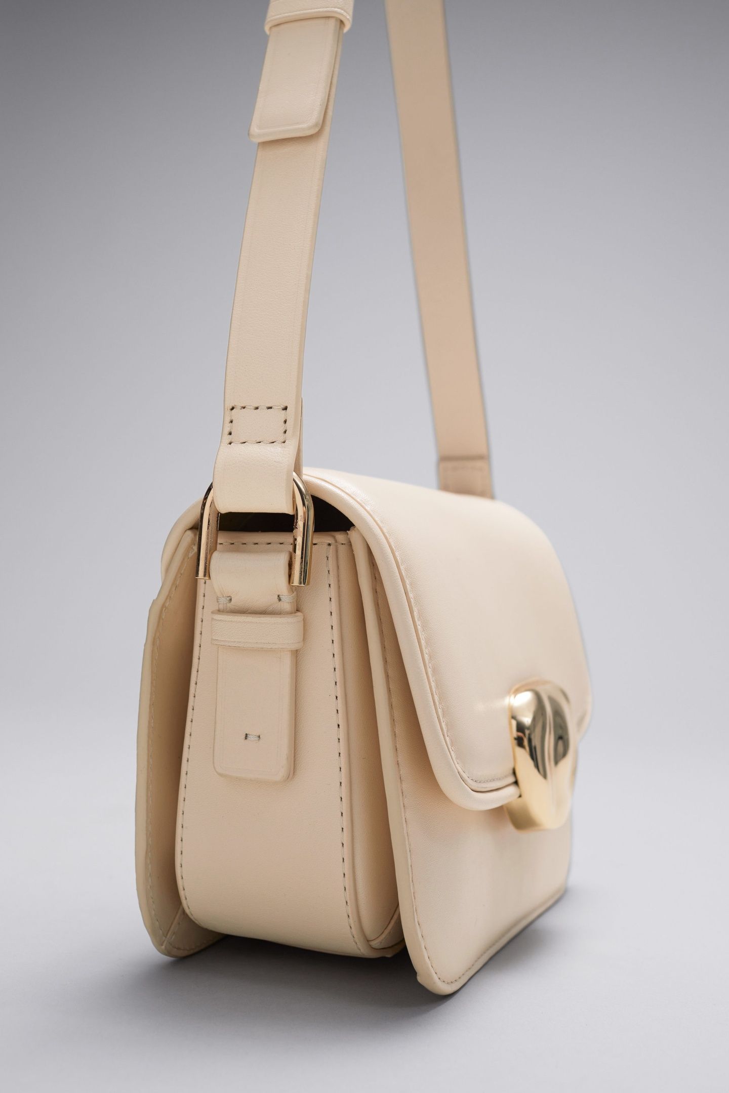 AIMO MINI CROSSBODY BEIGE 4