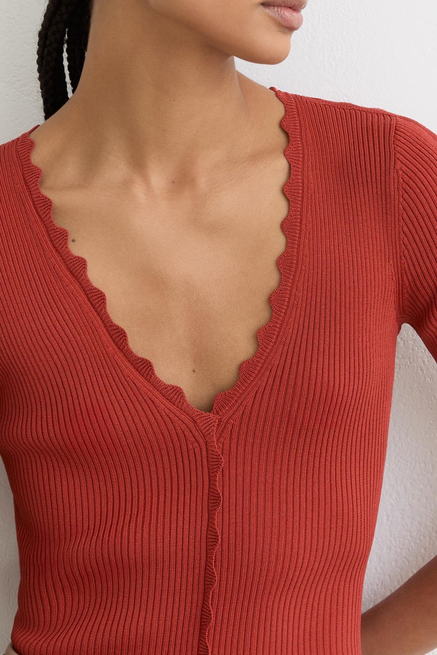 SCALLOP EDGE TOP RUST RED 6