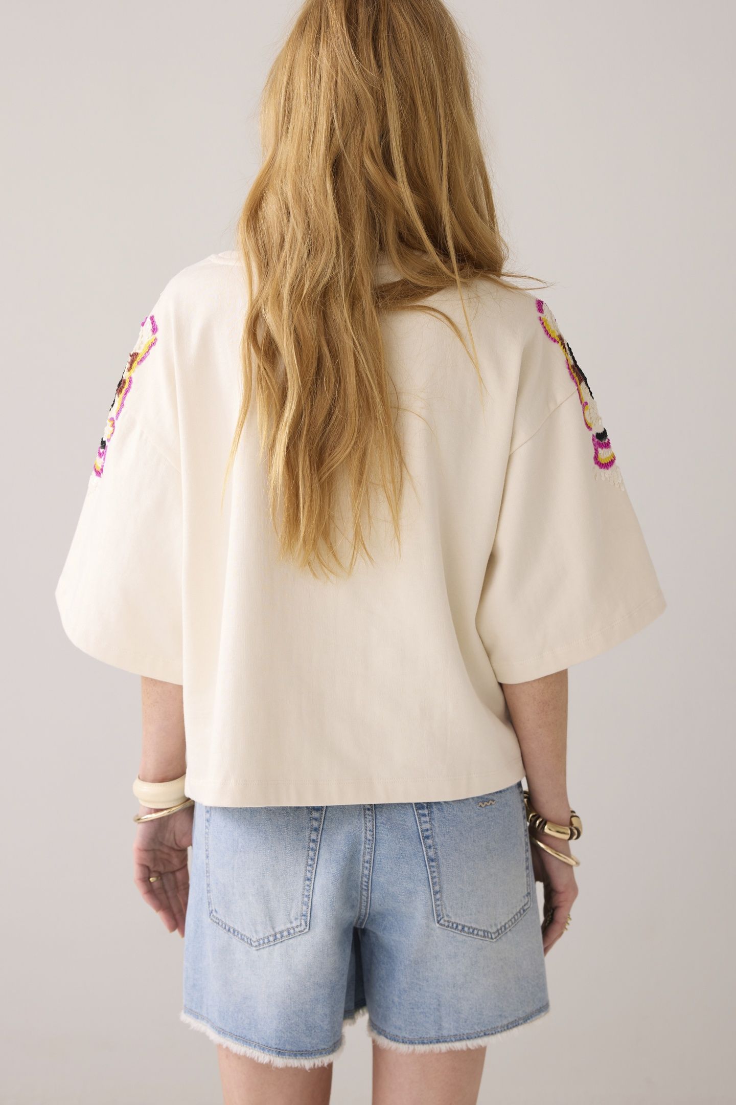 OVERSIZED EMBELLISHED SWEATSHIRT IVORY 2