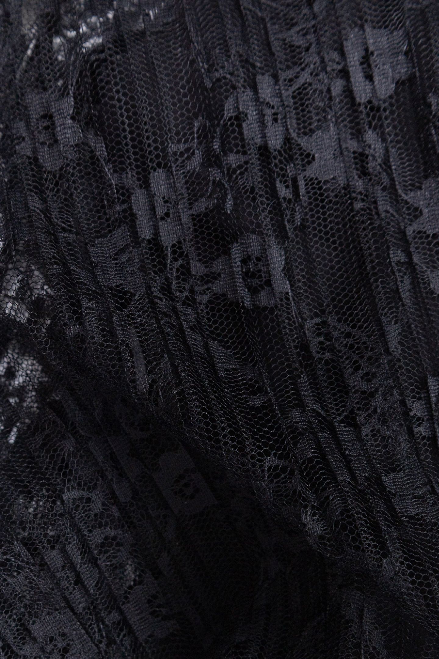 LONG BLACK PLEATED LACE SKIRT 6