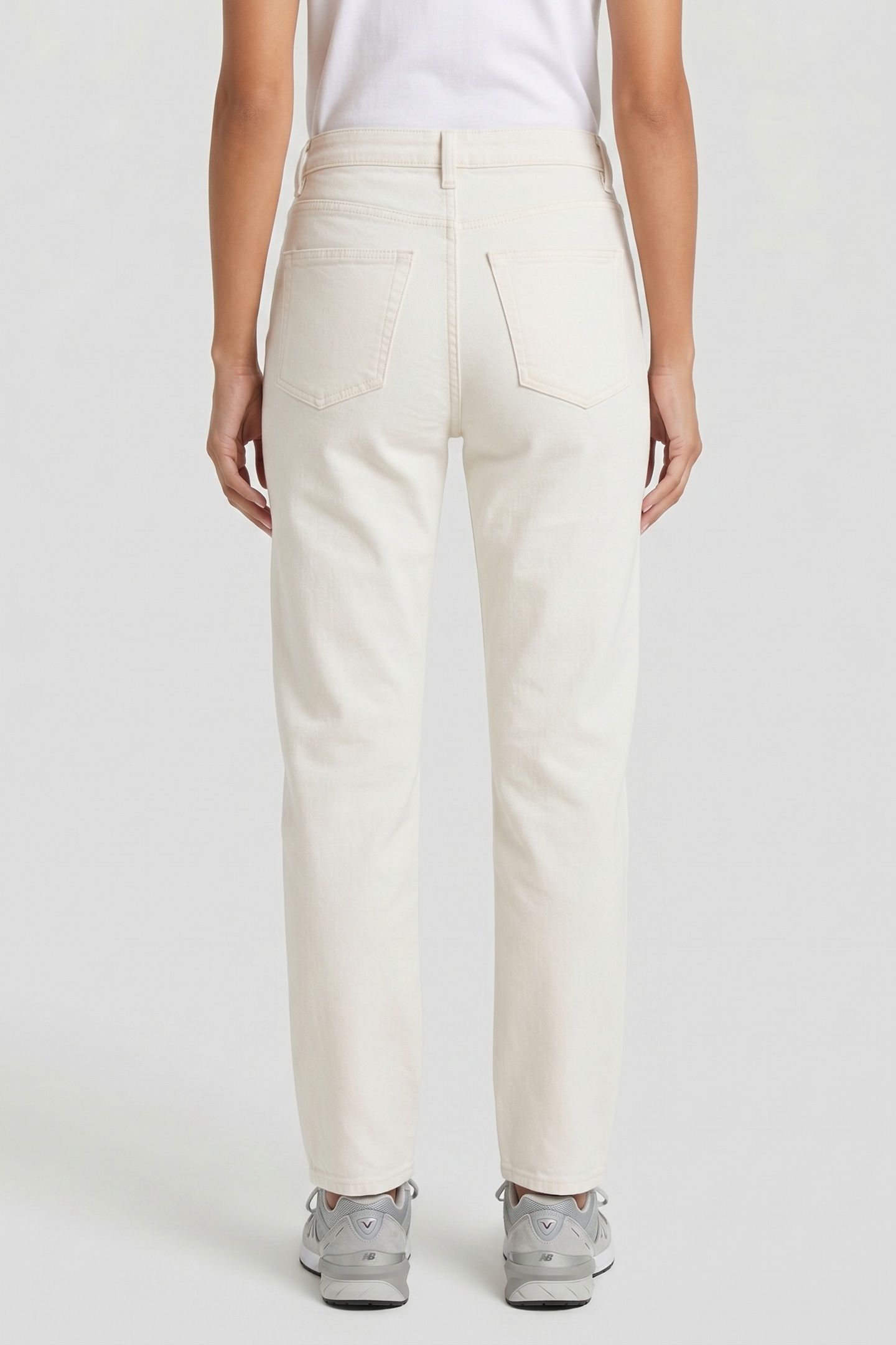 SLIM CUT WHITE 2