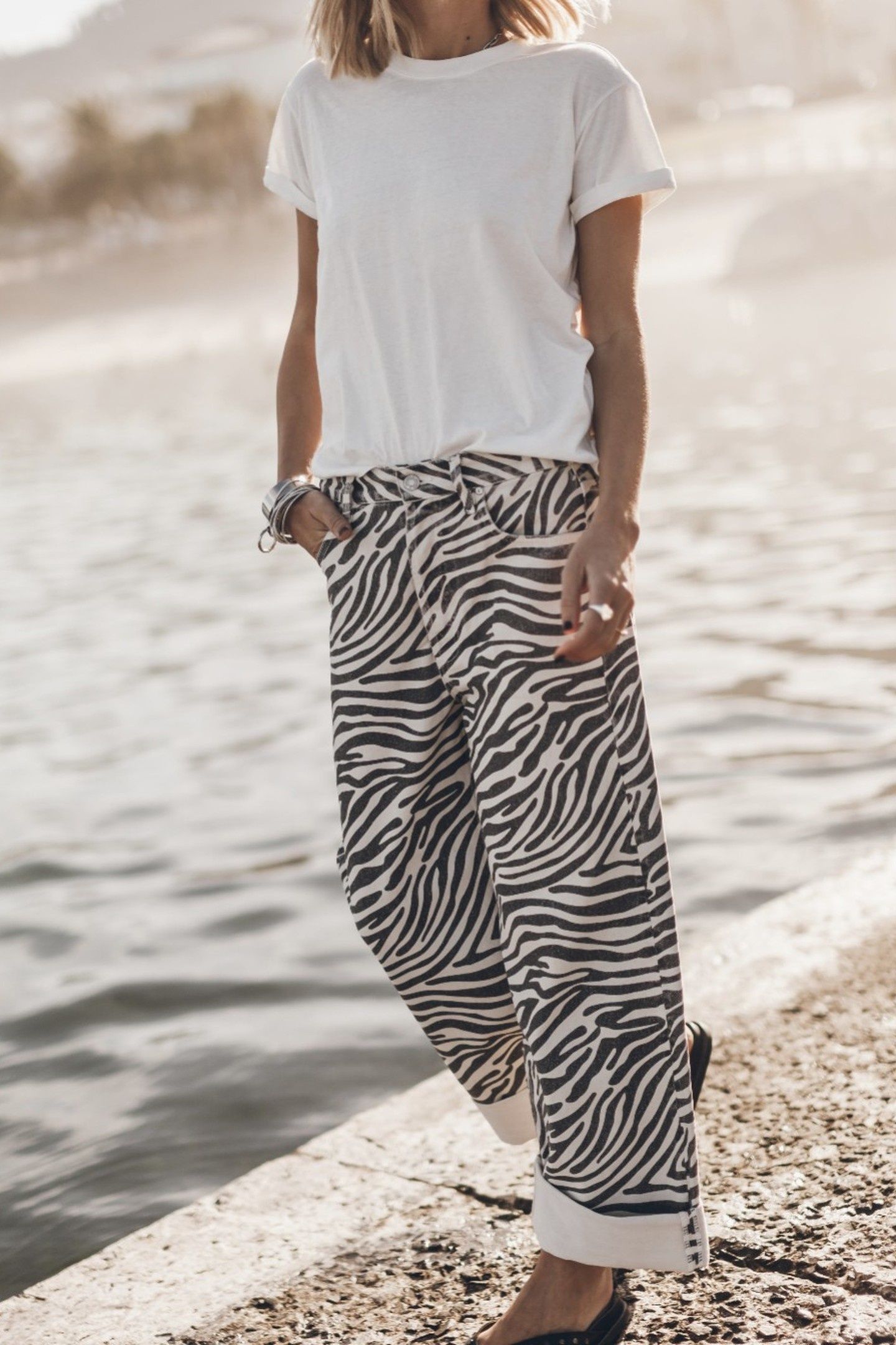 THE ZEBRA BAGGY JEANS WHITE 1