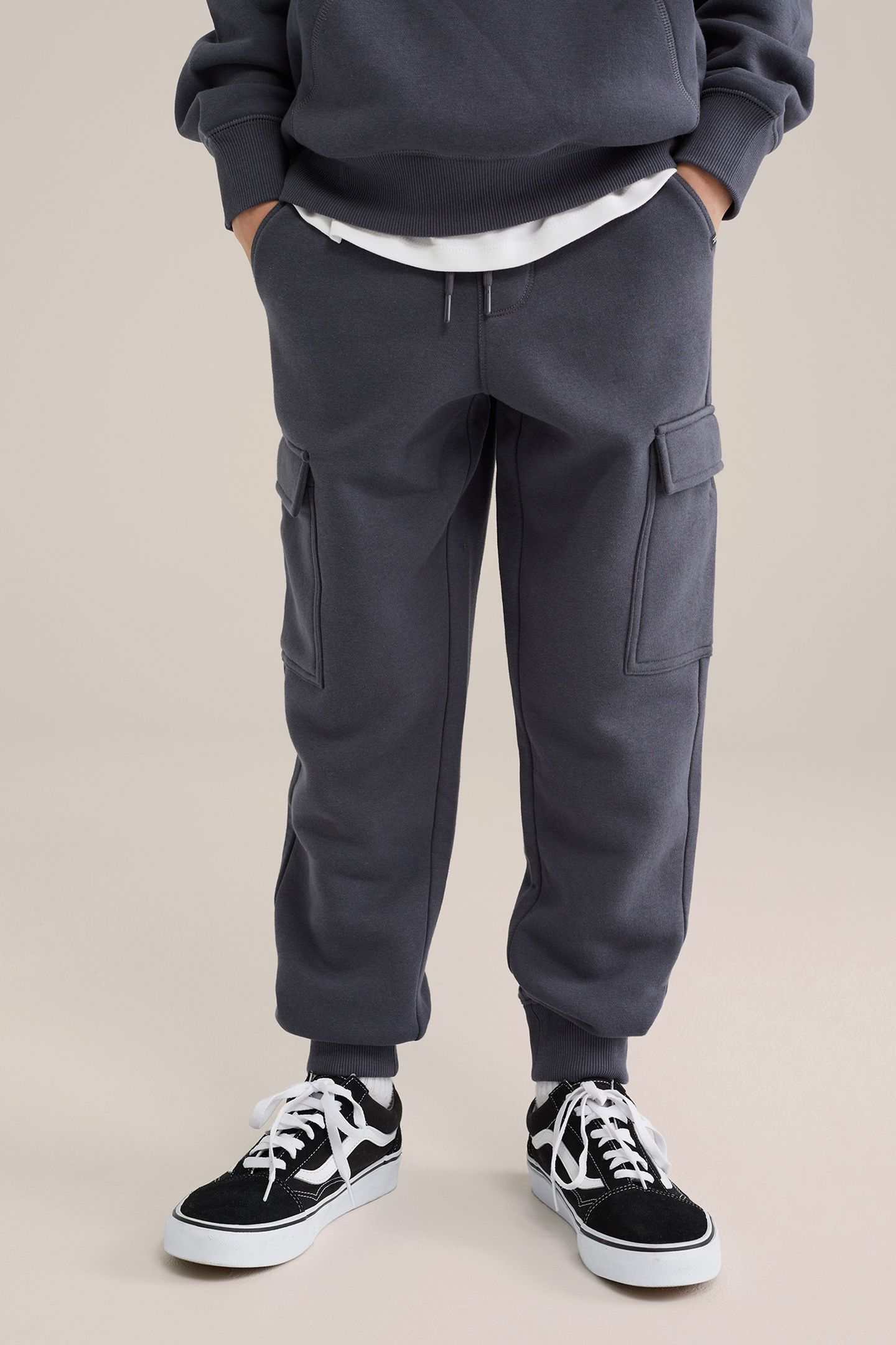 CARGO PANTS DARK GREY 2
