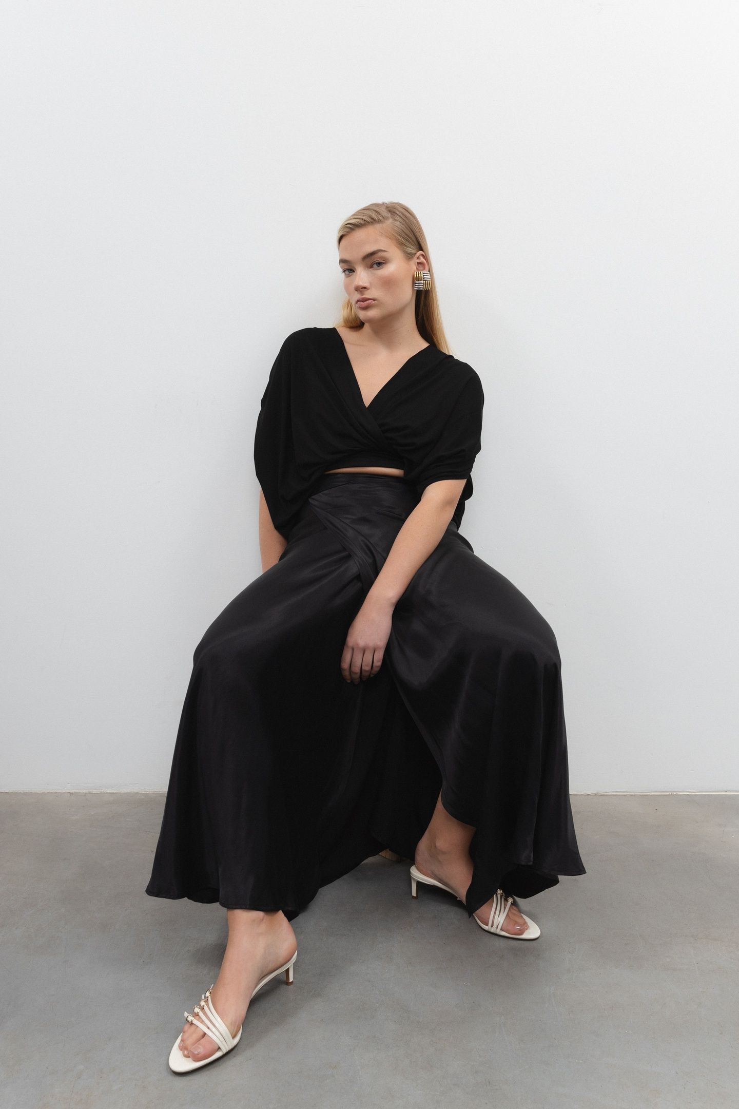 CONUS TOP BLACK 1