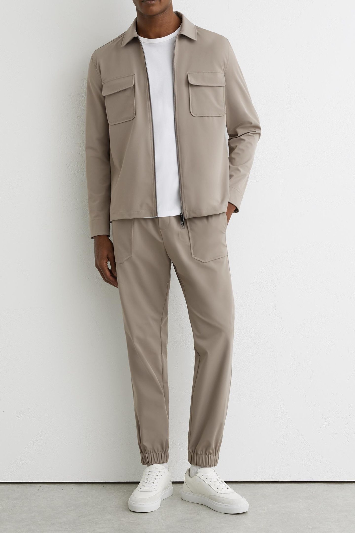 TECHNICAL CUFFED TROUSER TAUPE BROWN 2