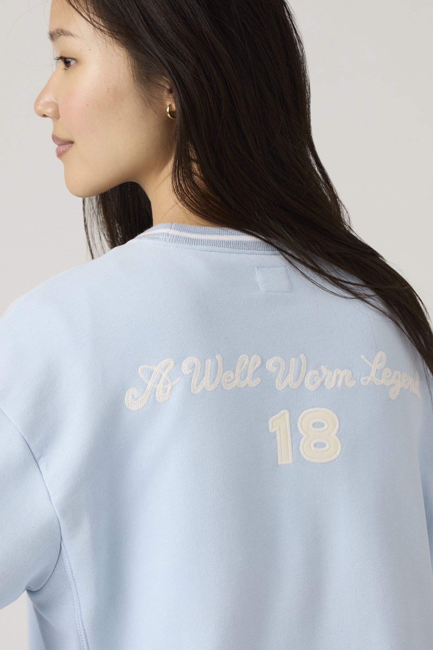 GRAPHIC HERITAGE SPORT CREWNECK SWEATSHIRT 4