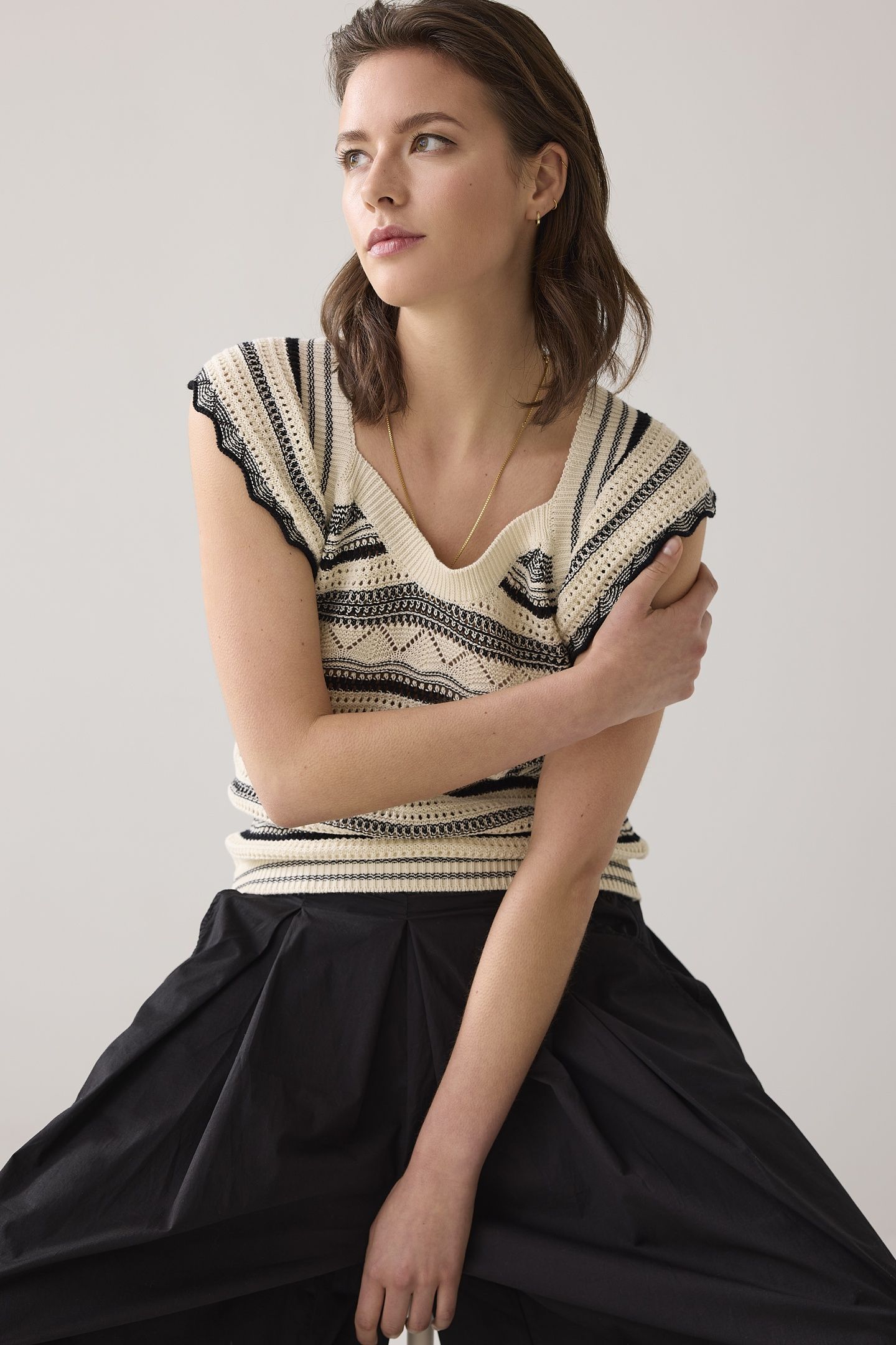 RUFFLE TOP COTTON AJOUR KNIT IVORY 4
