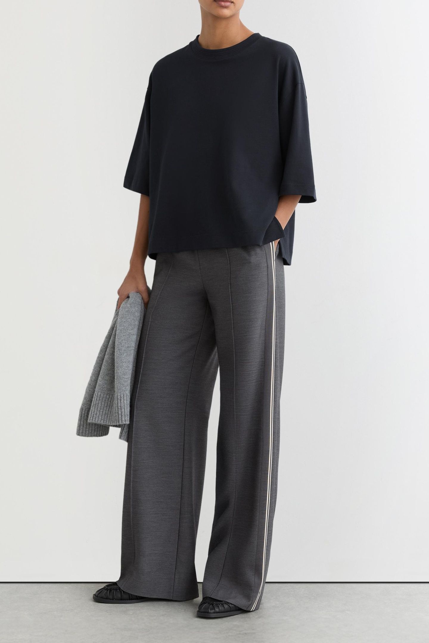 RIB NECK DETAIL T-SHIRT NAVY 2