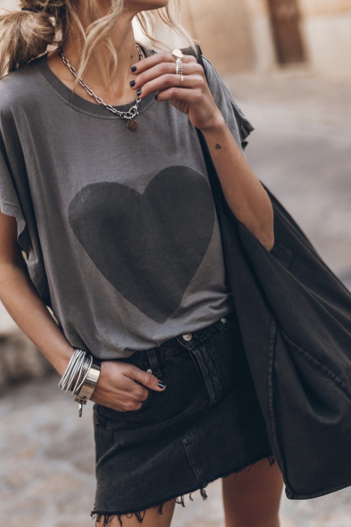 THE CHARCOAL CANVAS BAG BLACK 5
