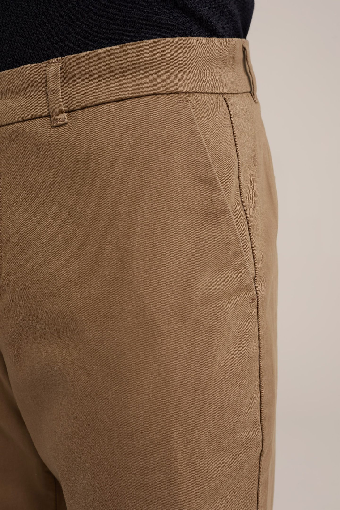CHINO LIGHT BROWN 5