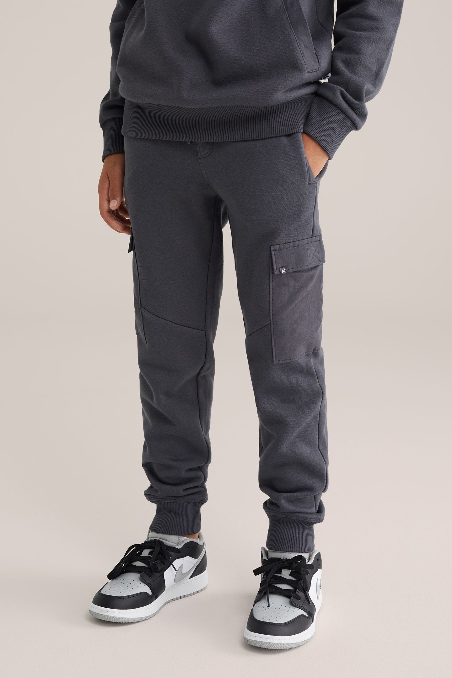 CARGO PANTS DARK GREY 2