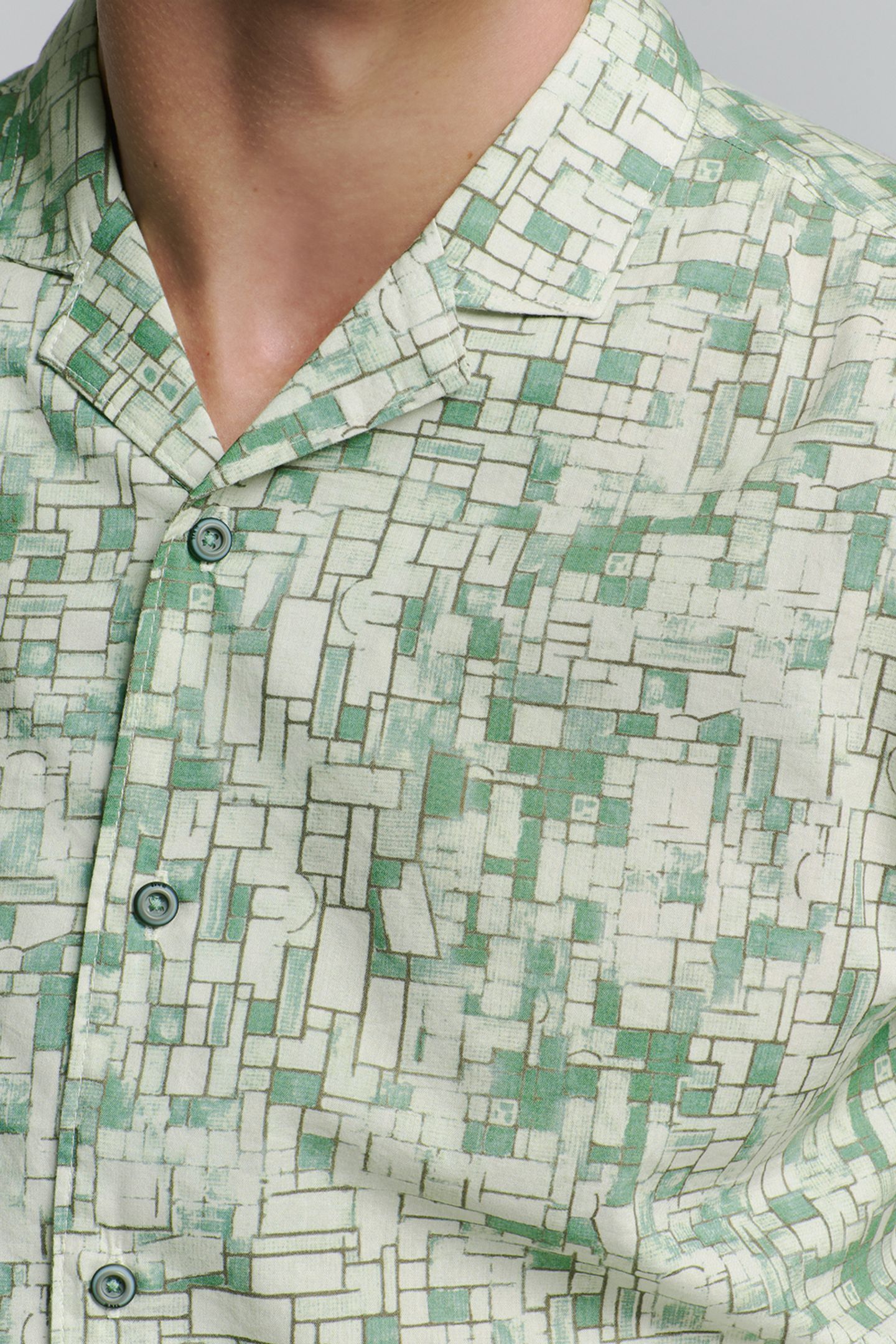 SHIRT SHORT SLEEVE REVERS COLLAR ALLOVER PRINTED GREEN 7