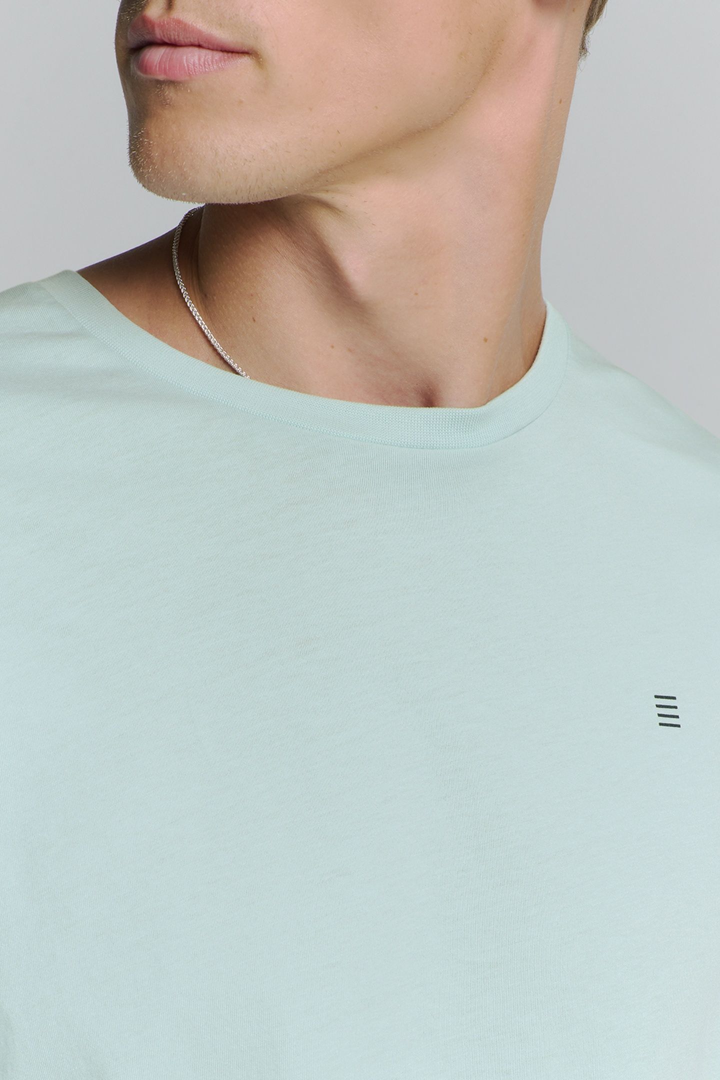 T-SHIRT CREWNECK SOLID BASIC ICE 7