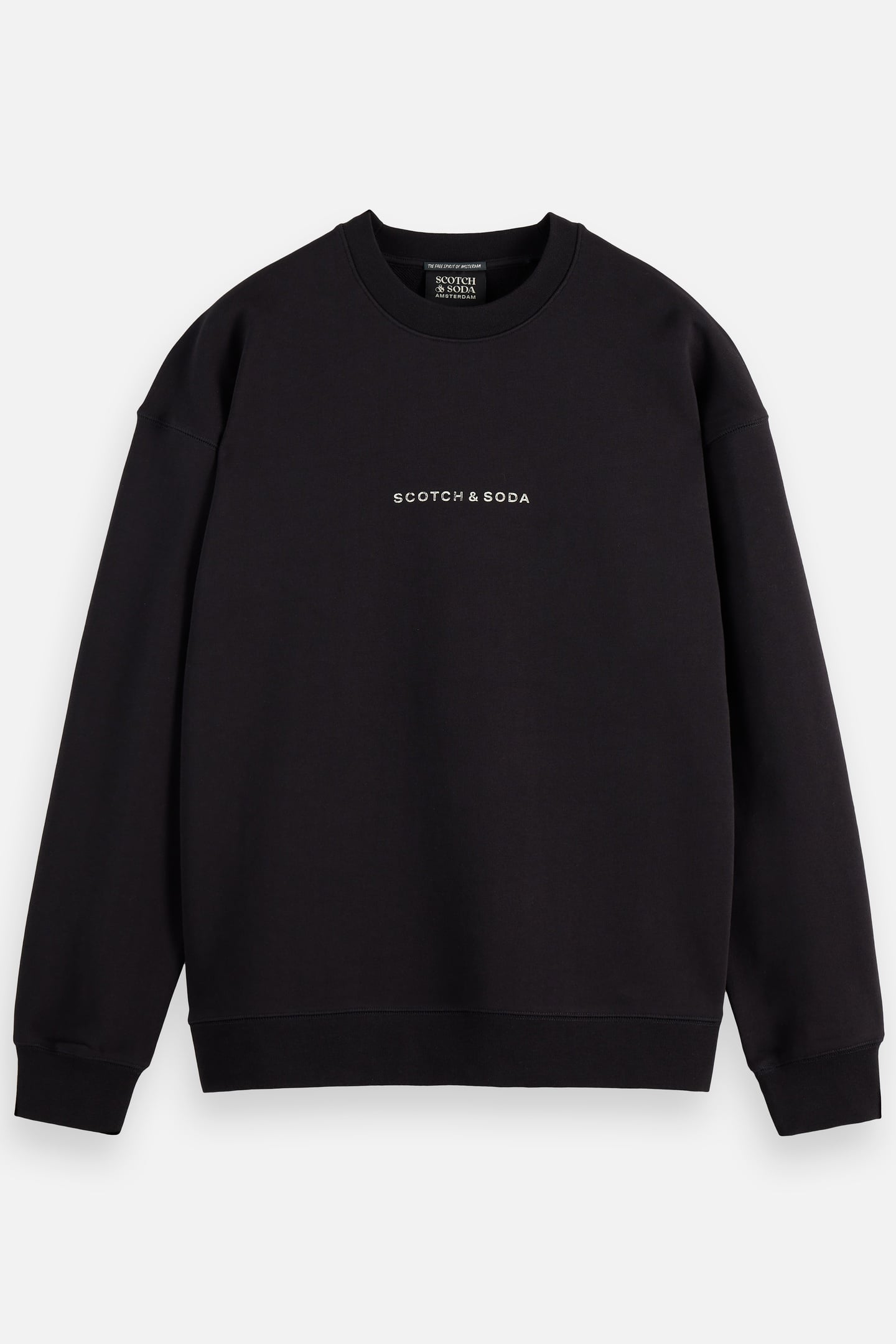 CORE - LOGO FRONT CHEST SWEATSHIRT BLACK 5