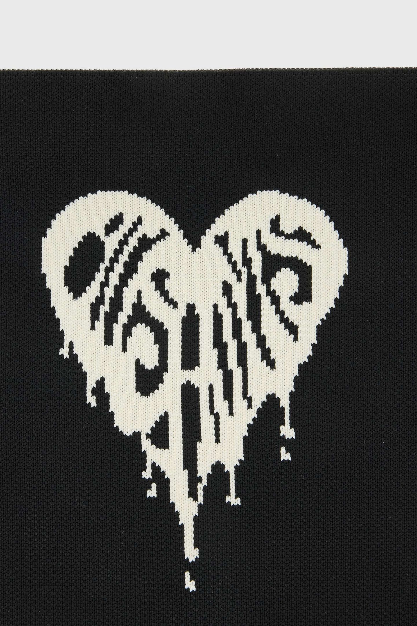 IZZY HEART CLUTCH BLACK 4