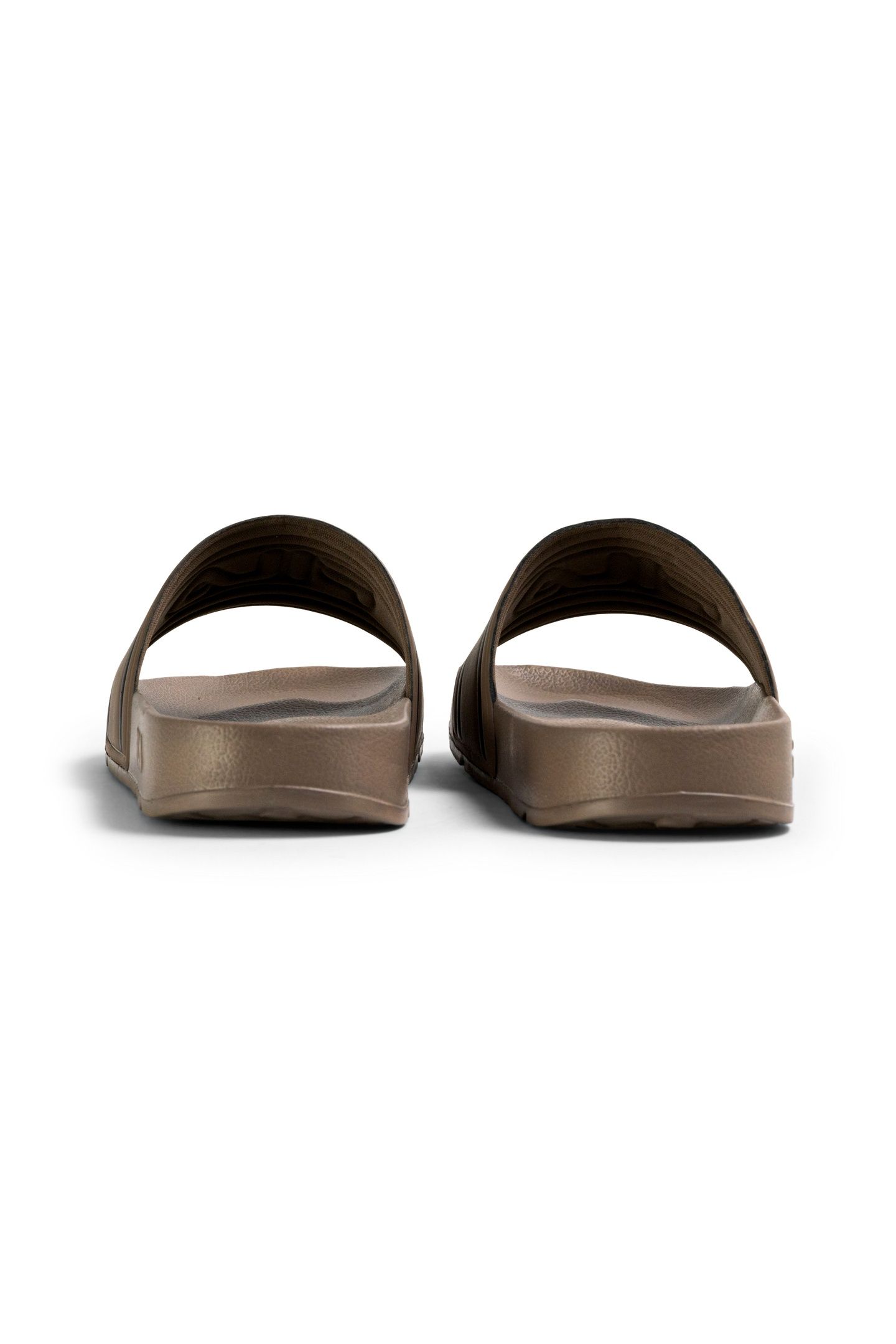 MORRO BAY SLIPPER TAUPE GRAY 4