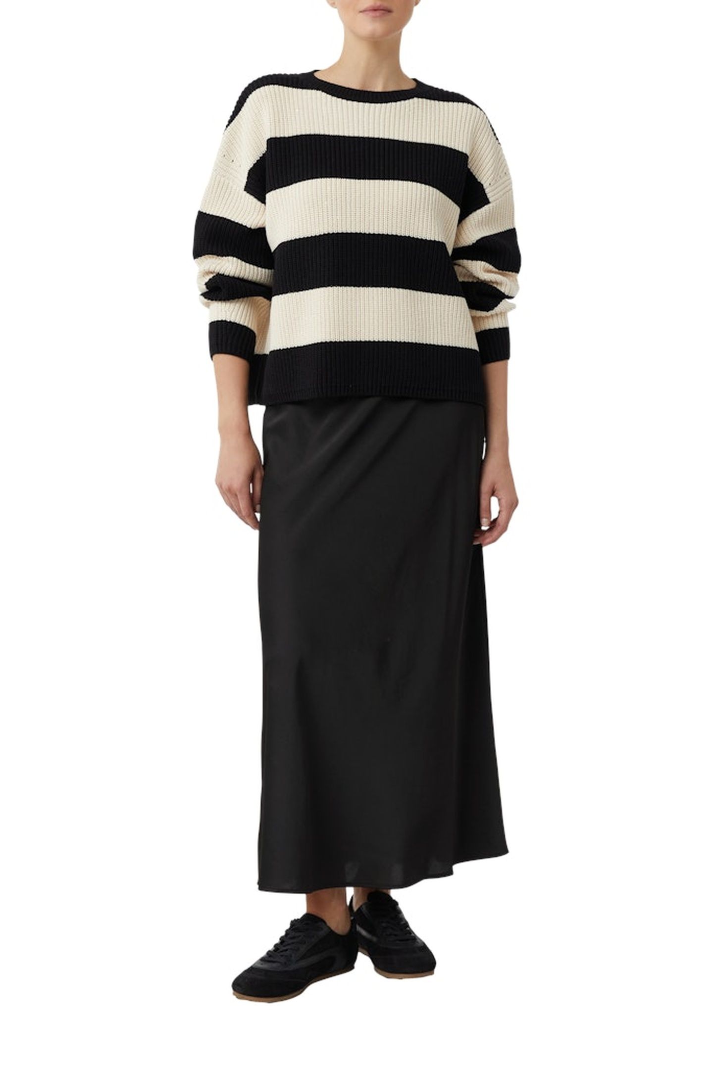 PULLOVER BLACK 2