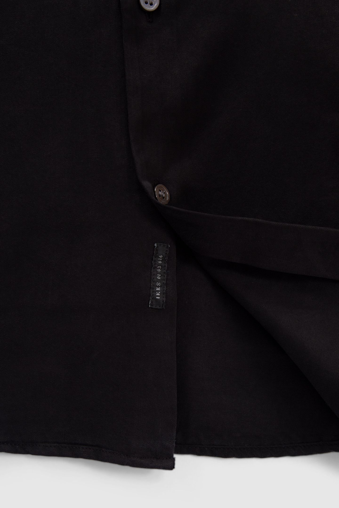 REGULAR BLACK SHIRT IN TENCEL® FABRIC 3