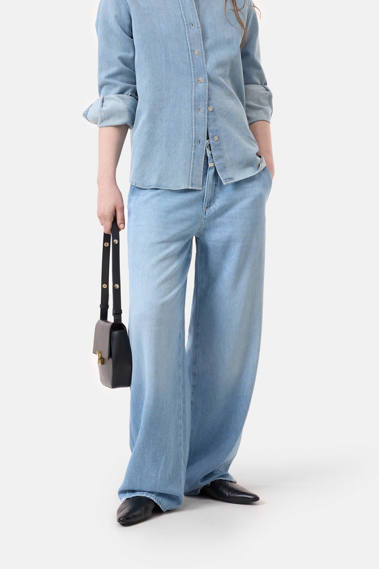 JURDY LIGHT BLUE 1