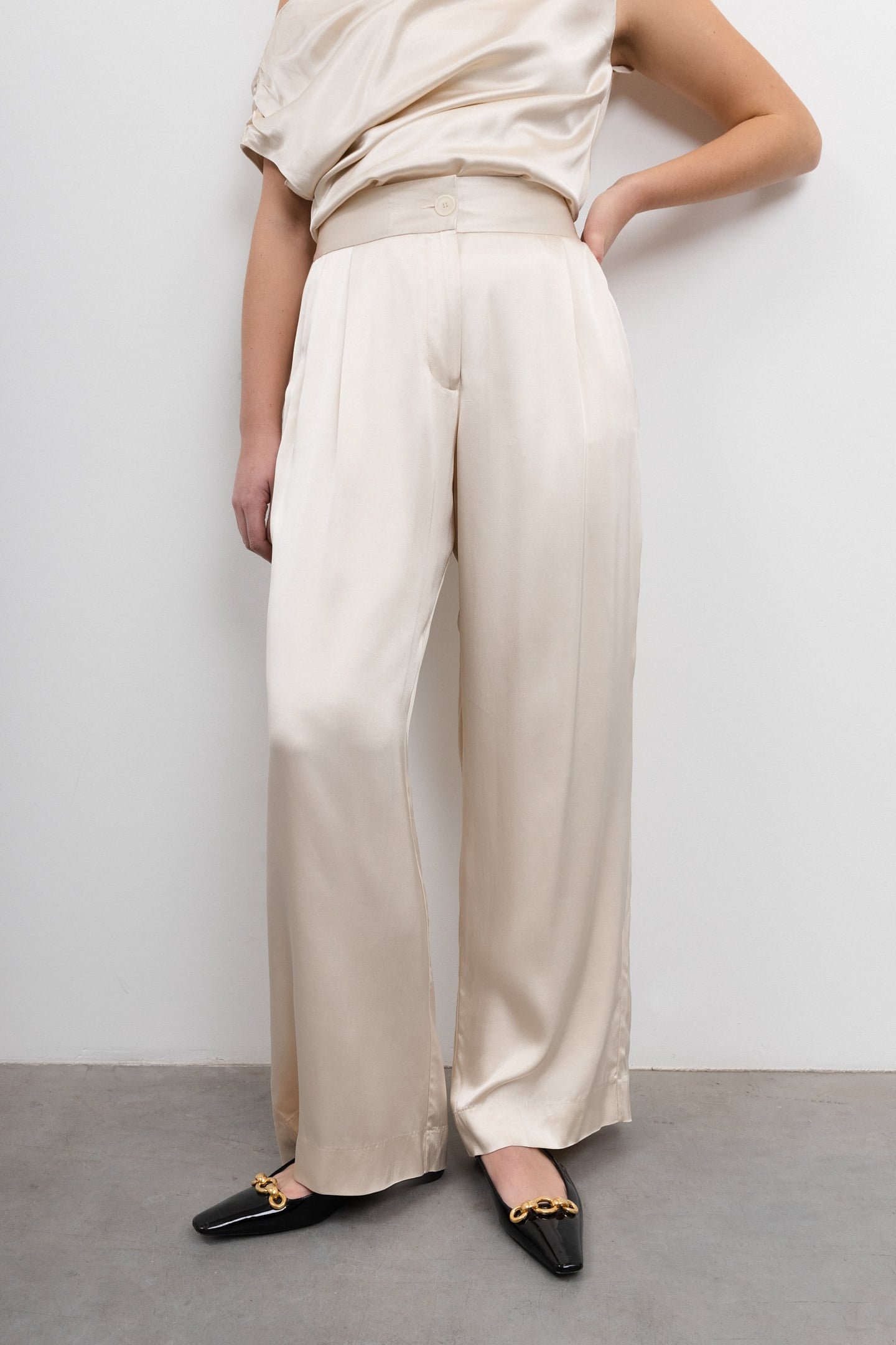 CEDAR TROUSER CHAMPAGNE 2
