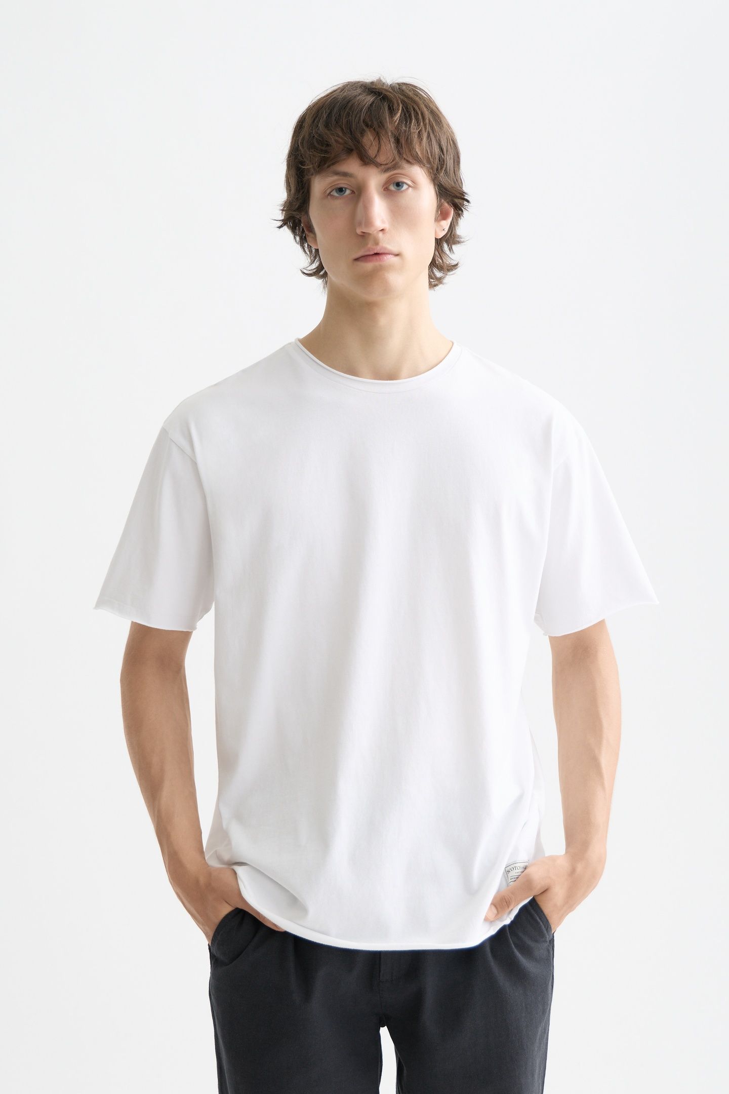 CORE RAW-EDGED RELAXED-FIT GARMENT-DYED T-SHIRT BRIGHT WHITE 9