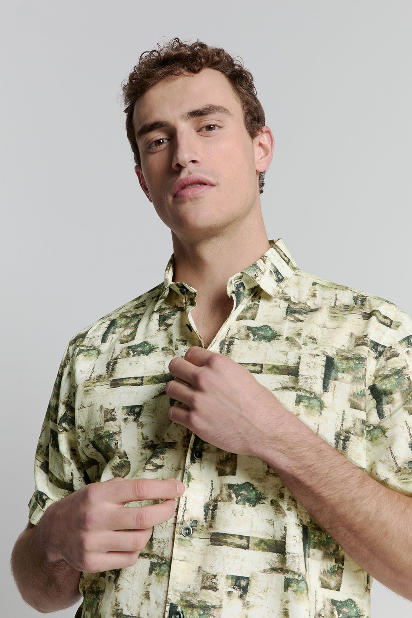 SHIRT SHORT SLEEVE ALLOVER PRINTED GREEN 7