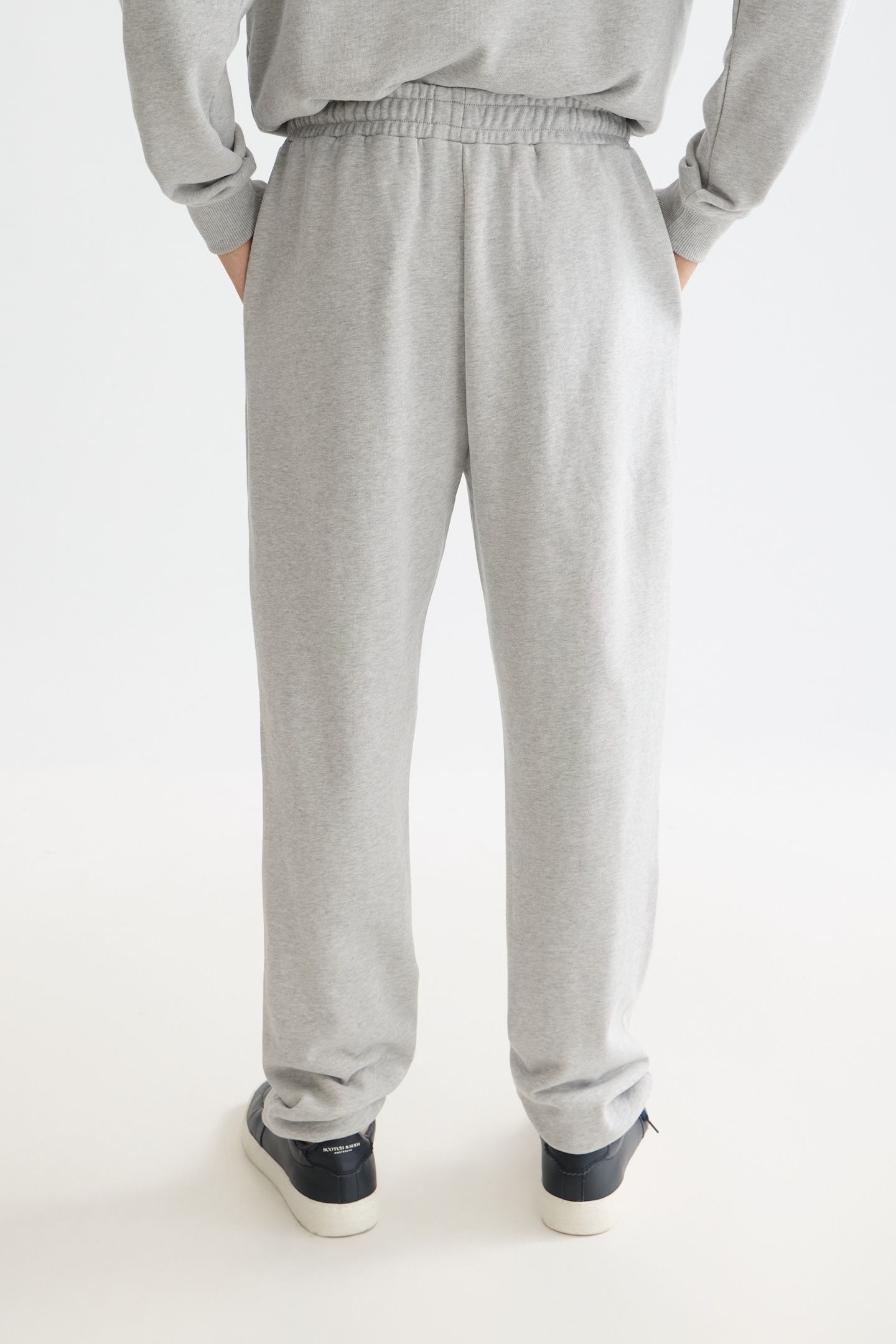CORE - LOGO SWEATPANT GREY MELANGE 3